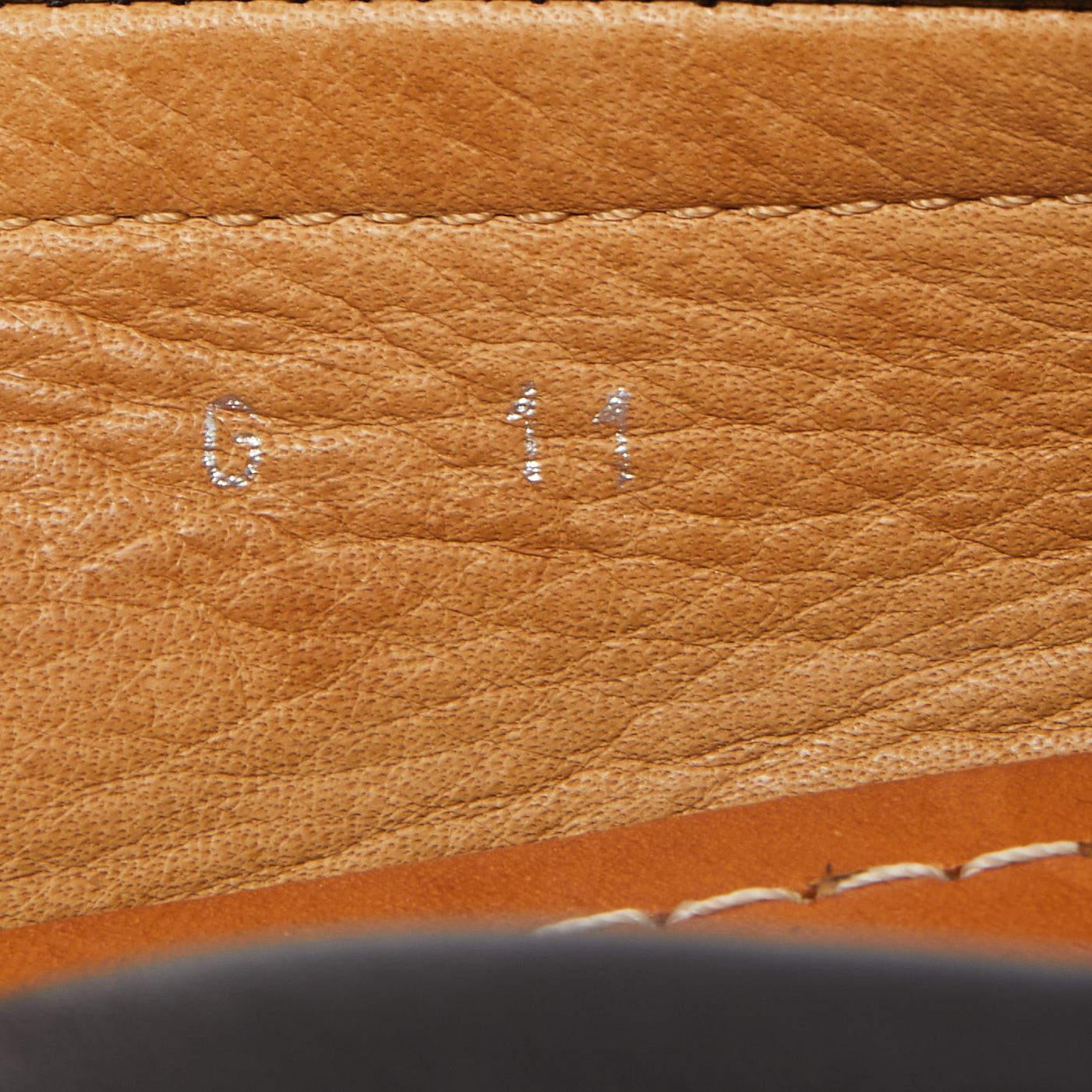 Gucci Web Slip On Loafers aus schwarzem Leder, Größe 45 2