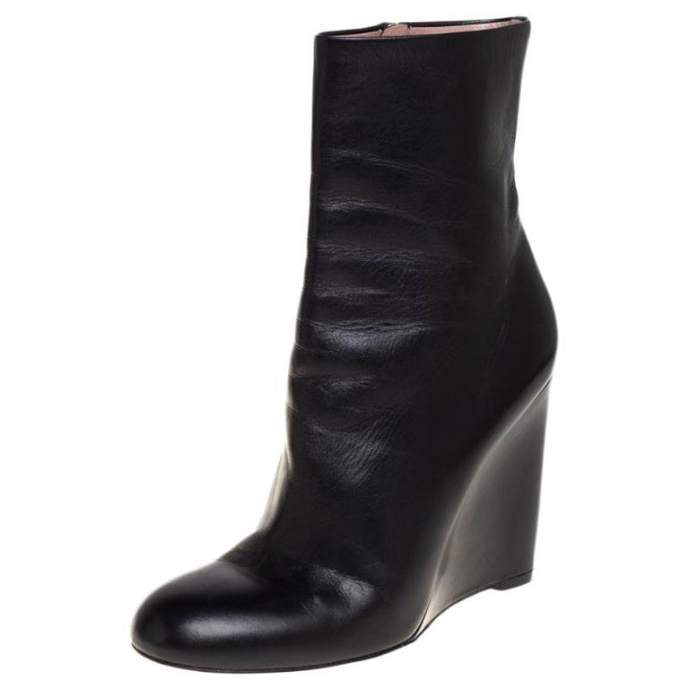 Gucci Black Leather Wedge Mid Calf Boots Size 38.5 at 1stDibs