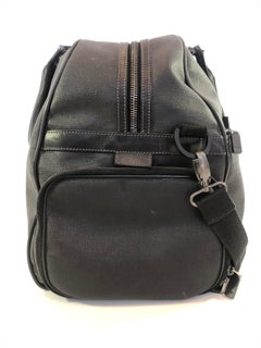 Gucci Weekender-Koffer aus schwarzem Leder mit klassischen grünen und roten Streifen