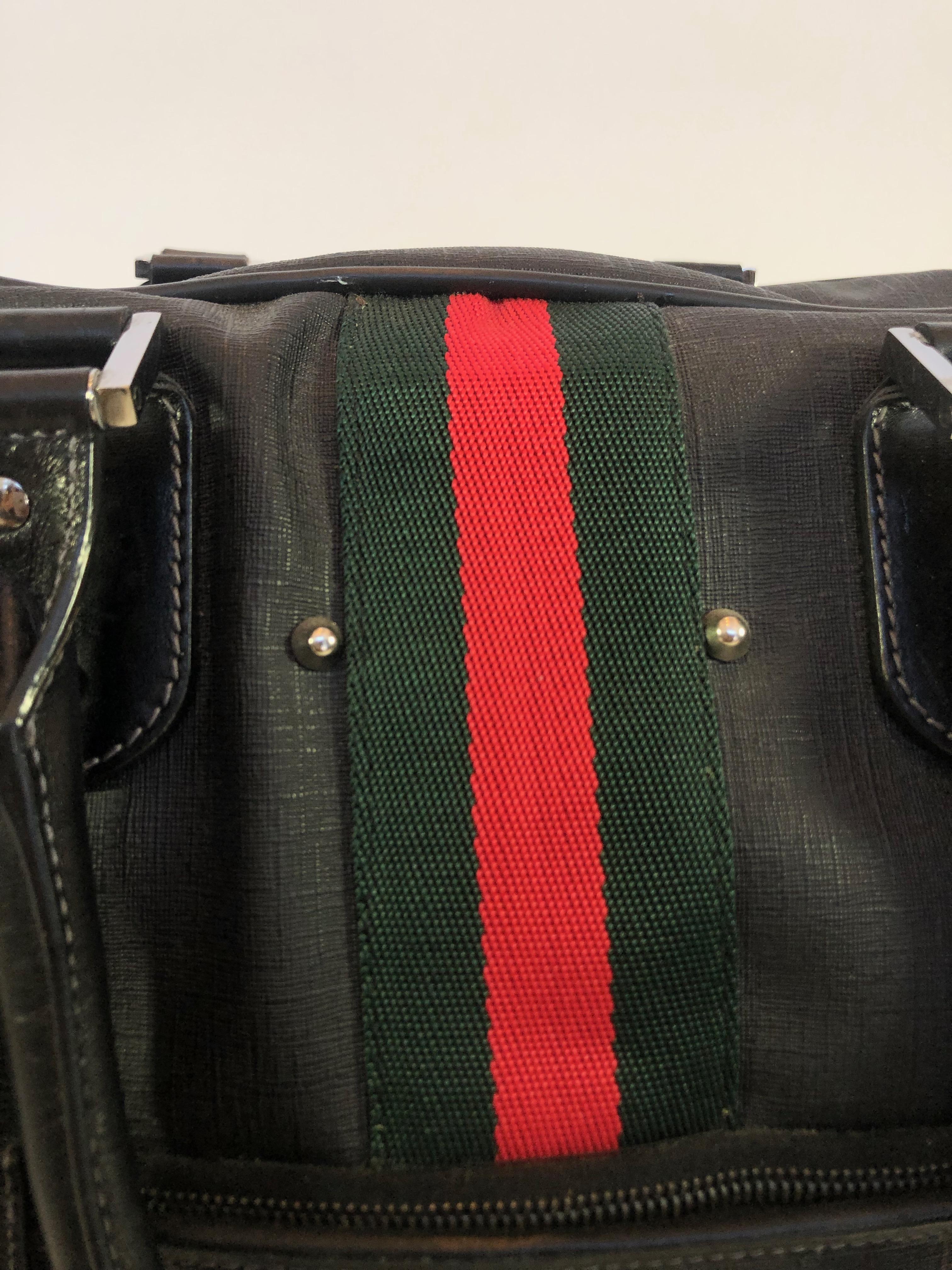 Gucci Black Leather Weekender Suitcase with Classic Green and Red Stripe  For Sale 1
