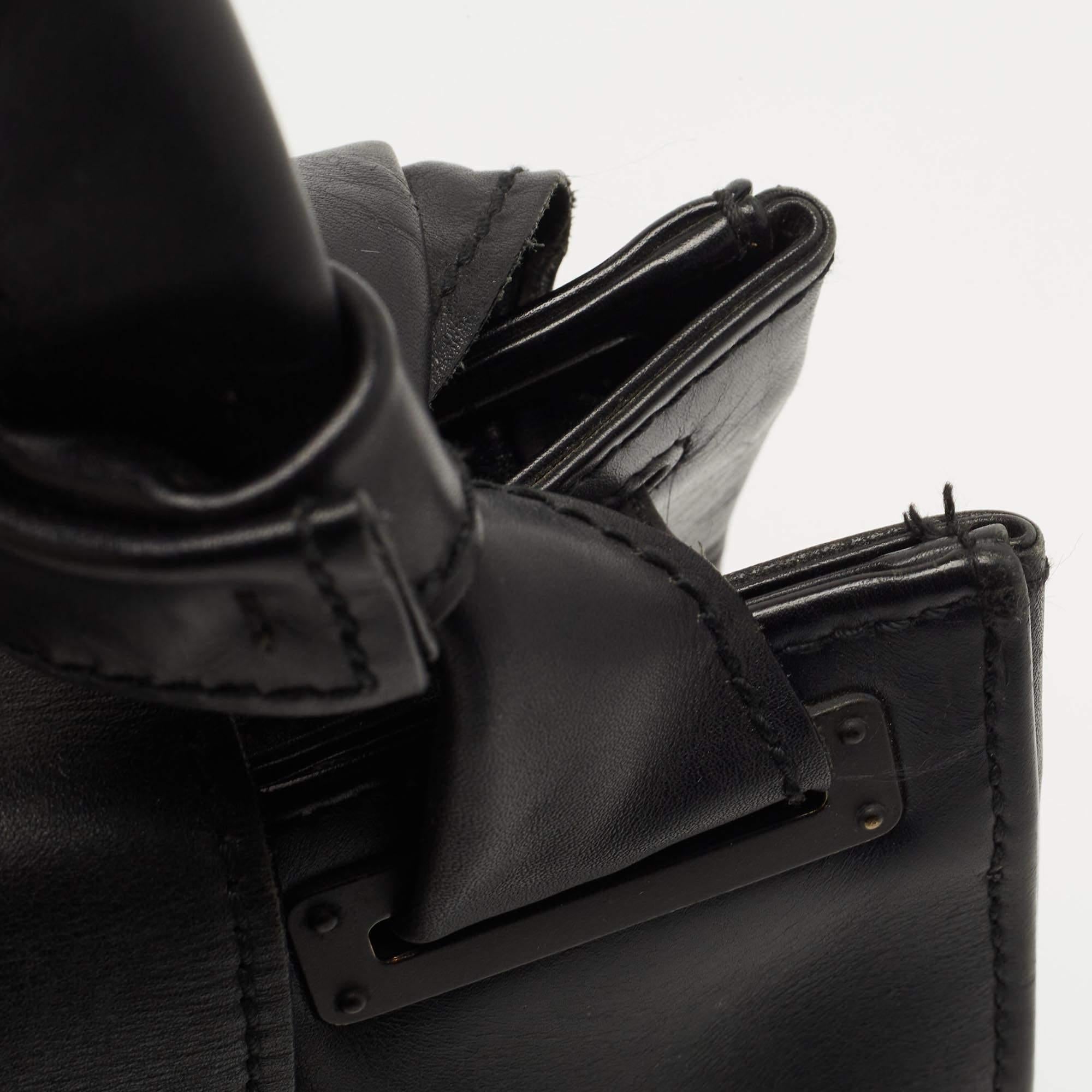 Gucci Black Leather Wood Flap Shoulder Bag 10