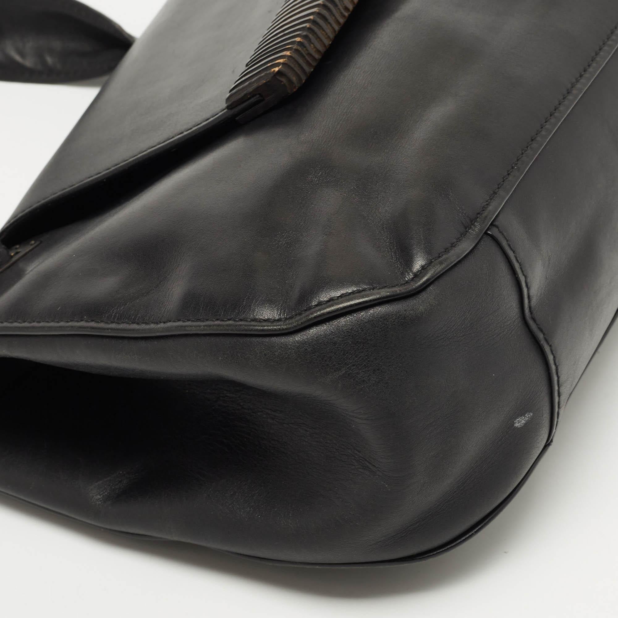 Gucci Black Leather Wood Flap Shoulder Bag 12