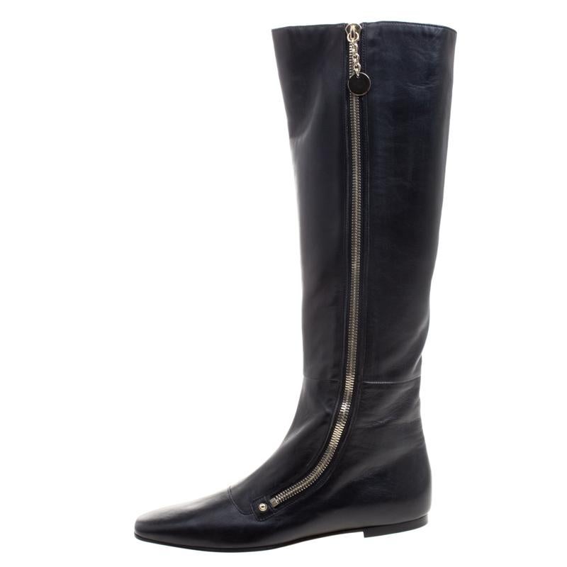 Gucci Black Leather Zip Up Knee Length Boots Size 40 In New Condition In Dubai, Al Qouz 2