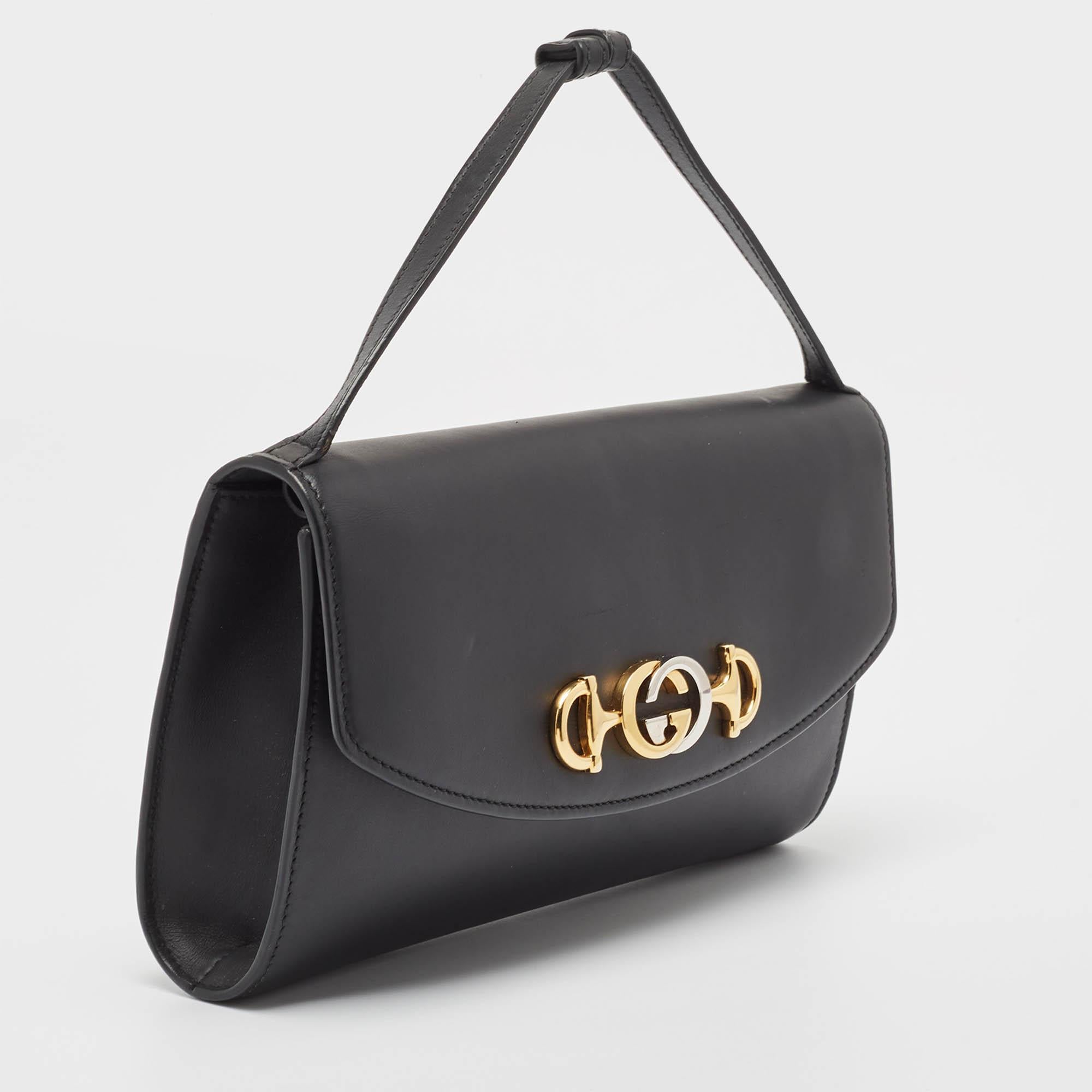 Gucci Black Leather Zumi Clutch Bag In Good Condition In Dubai, Al Qouz 2