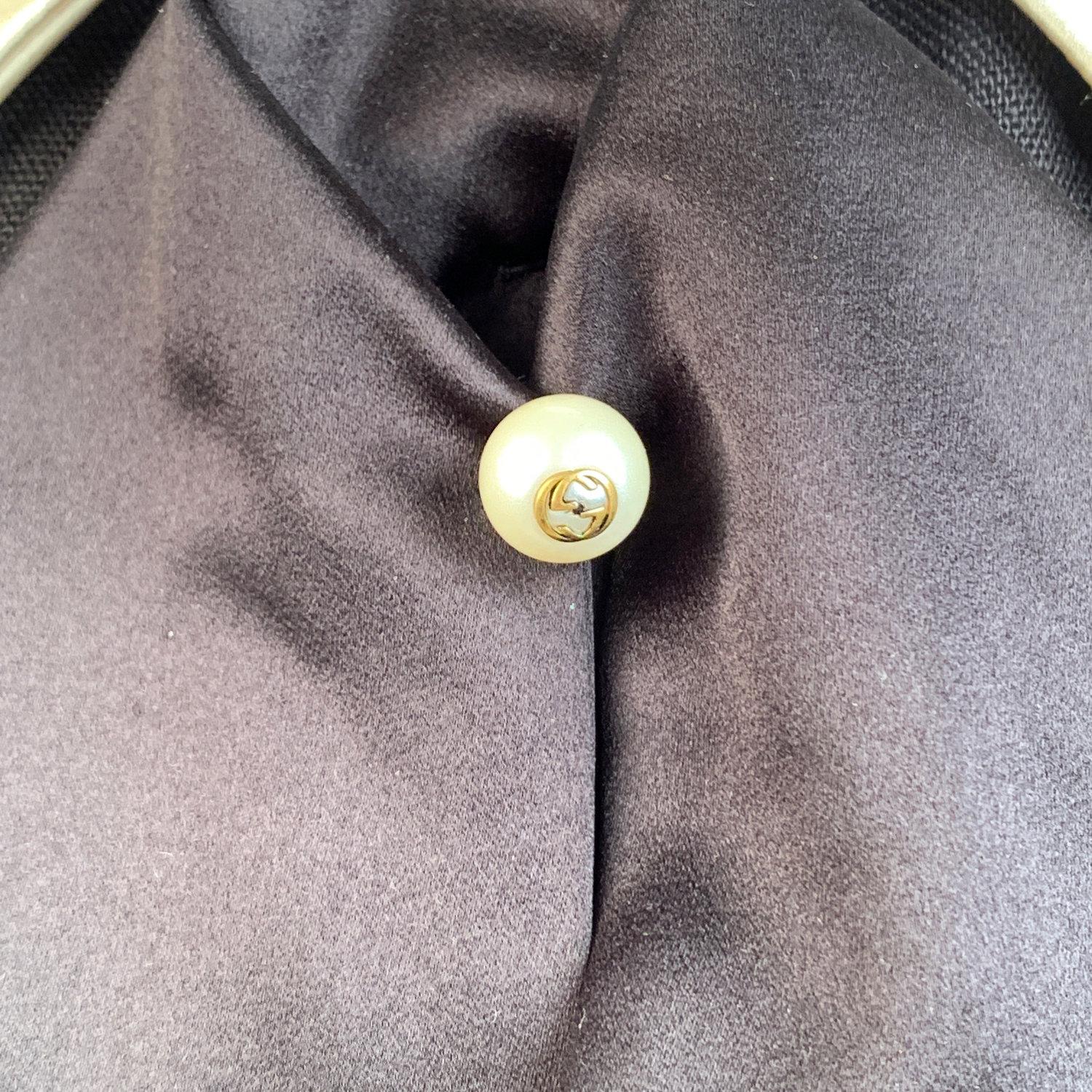 Gucci Black Linen Jacket with Contrast Silk Collar Size 42 In New Condition In Rome, Rome