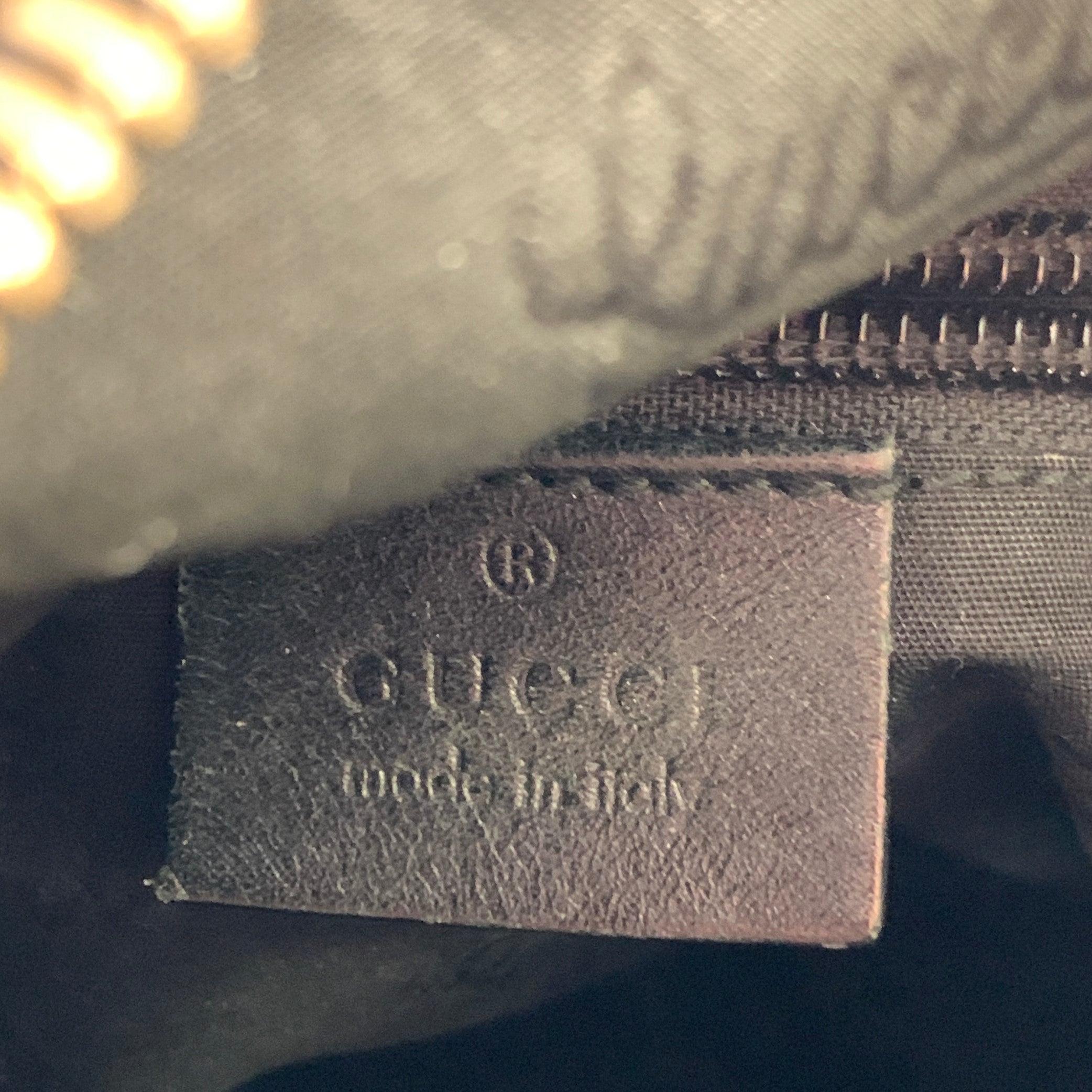 GUCCI Black Logo Monogram Nylon Crossbody Bag For Sale 2