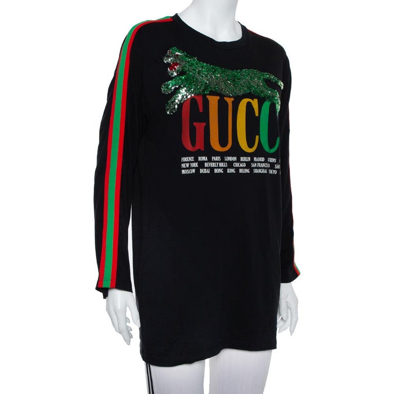 Gucci Black Logo Printed Knit Sequin Embellished Tiger Detail Long Sleeve T-Shir  For Sale at 1stDibs