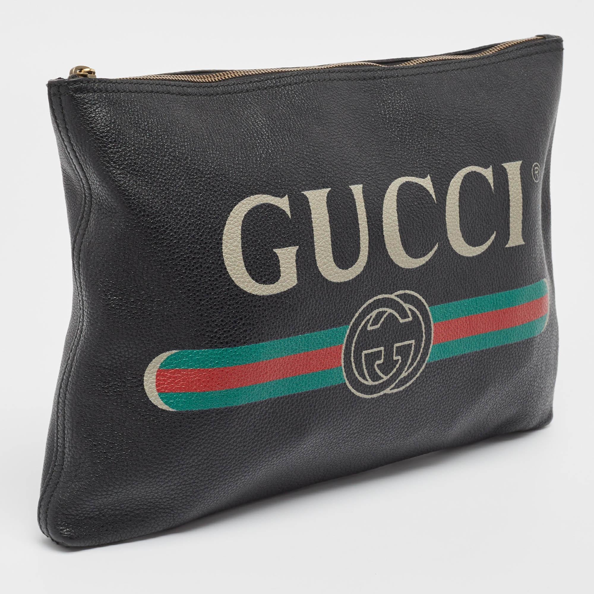 Gucci Schwarzes Logo Web Zip Pouch Herren im Angebot