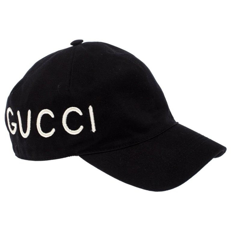 Gucci Gg Embroidered Velvet Baseball Cap in Black