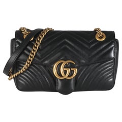 Gucci - Petit sac à bandoulière GG Marmont en cuir matelassé noir