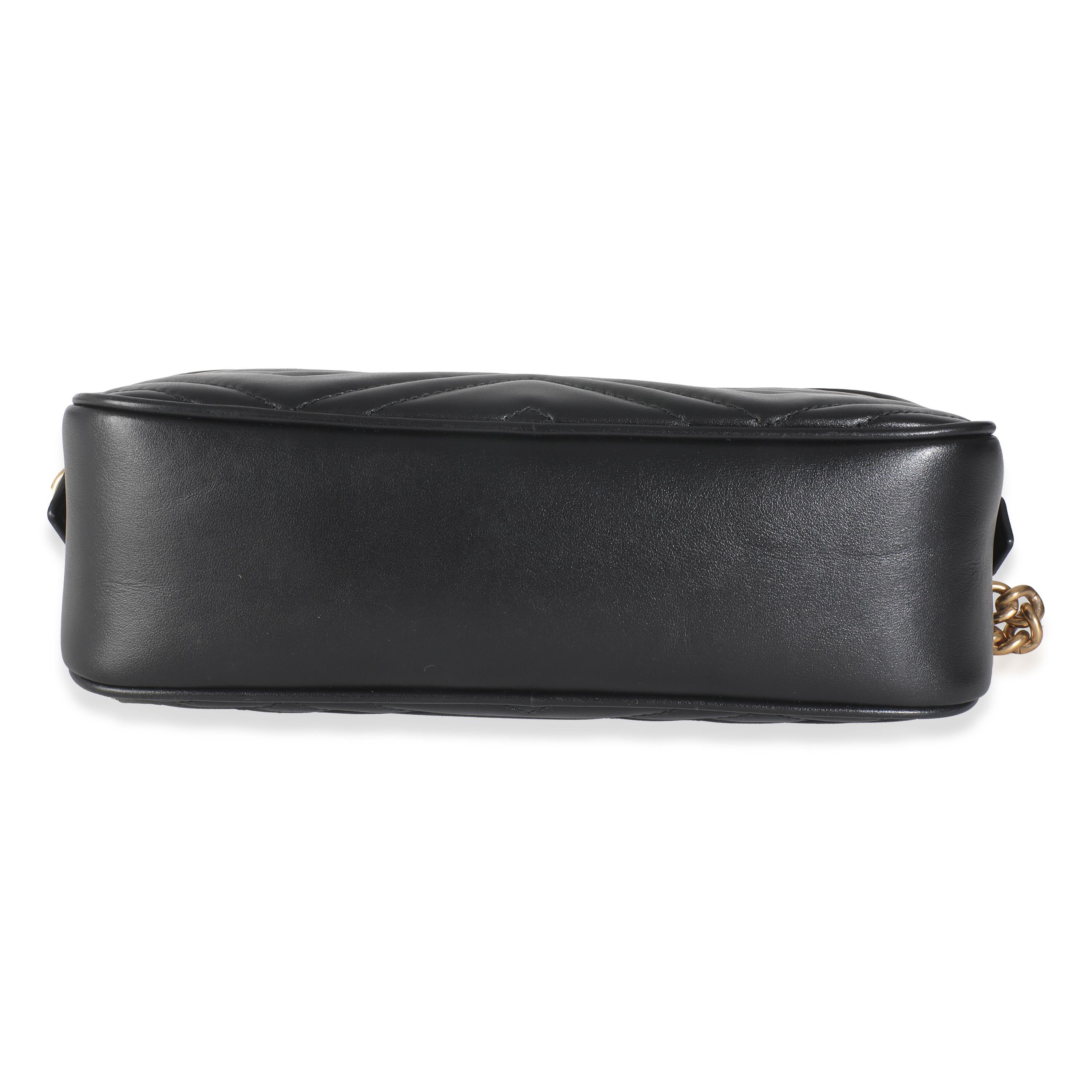 Gucci - Petit sac à bandoulière Marmont en cuir matelassé noir en vente 2
