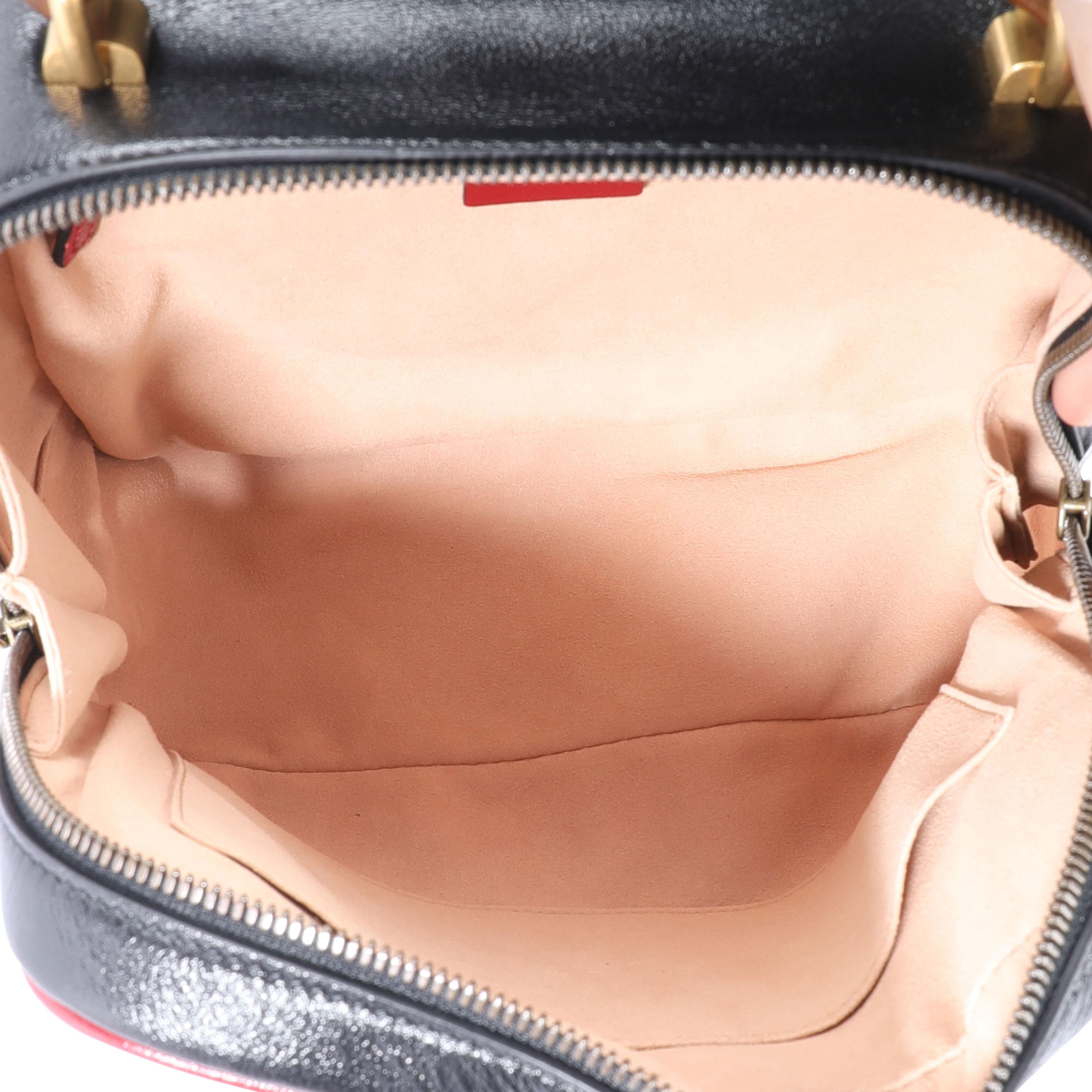 Donna Gucci Borsa piccola in pelle matelassé nera GG Marmont Bamboo