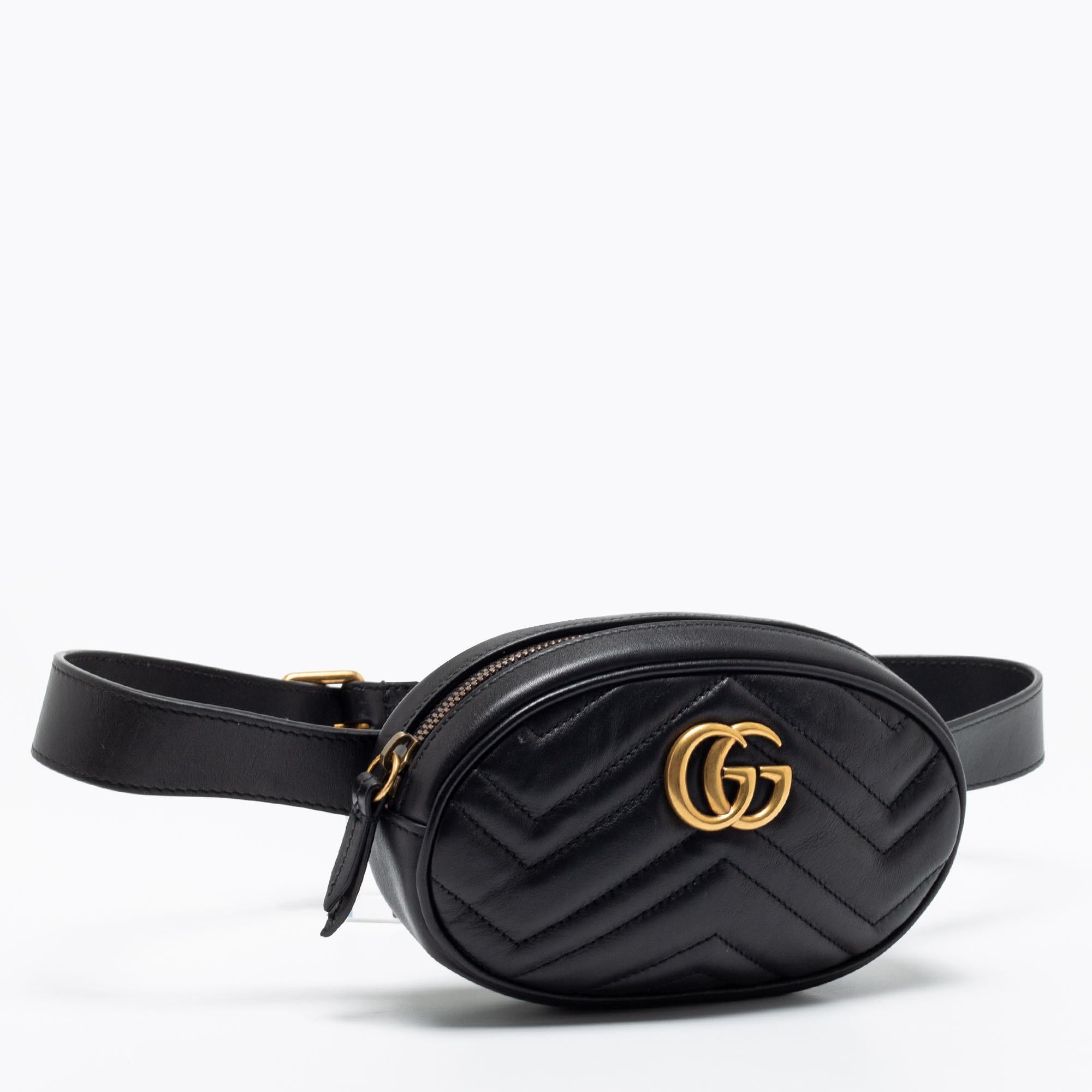 Gucci Black Matelassé Leather GG Marmont Belt Bag In Good Condition In Dubai, Al Qouz 2