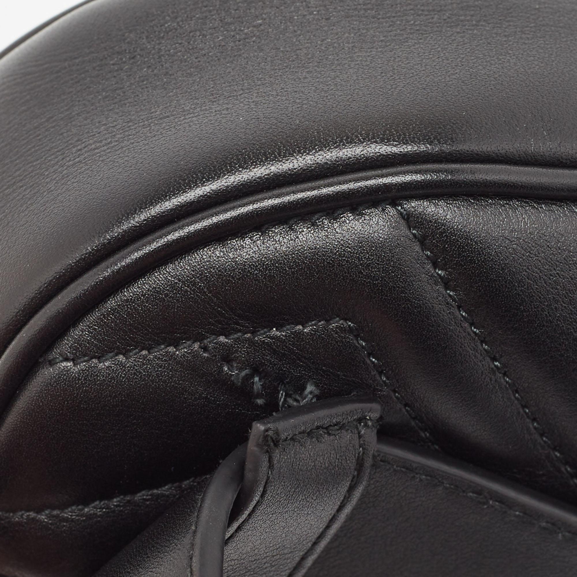 Gucci Black Matelassé Leather GG Marmont Belt Bag For Sale 5