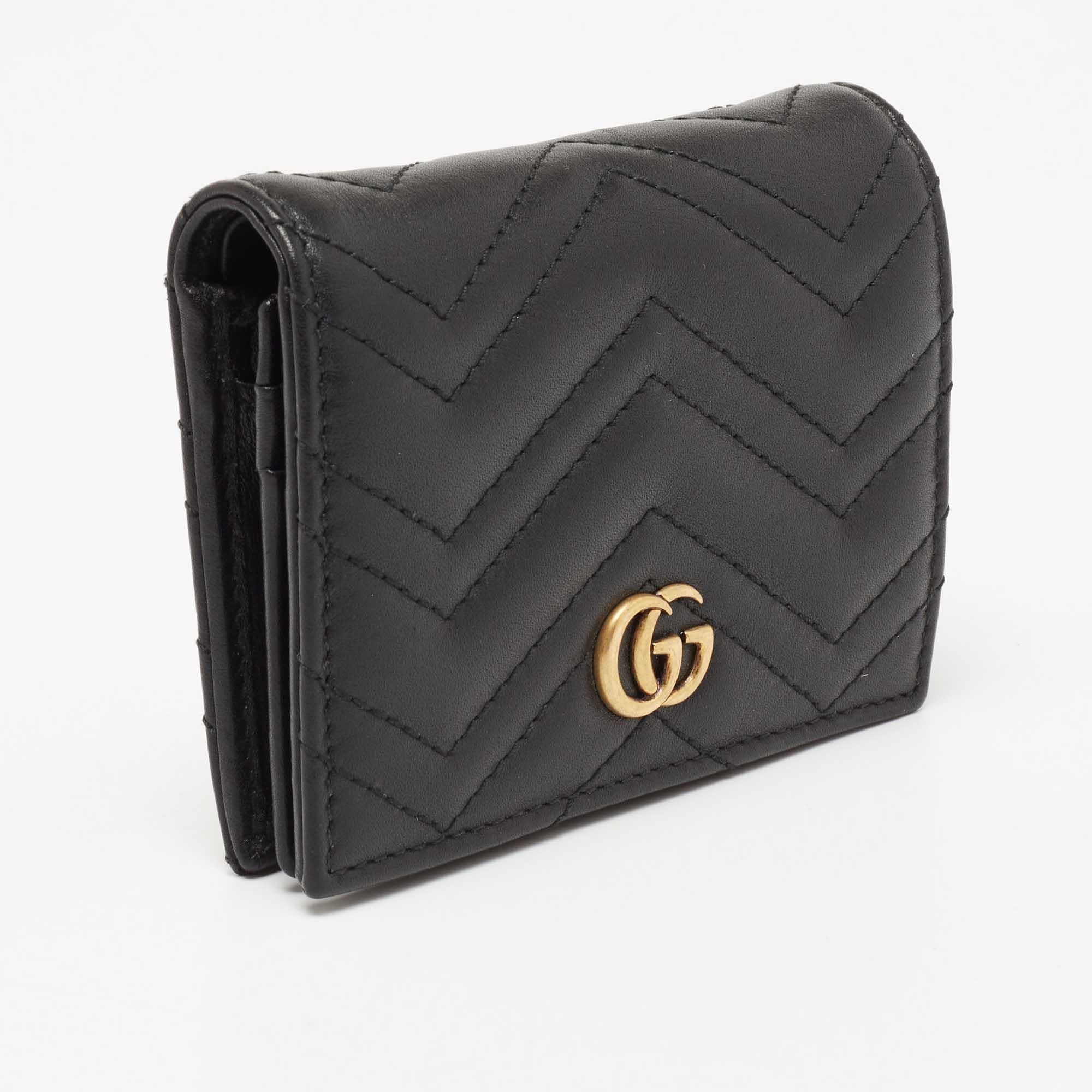 Gucci Black Matelasse Leather GG Marmont Card Case In Good Condition In Dubai, Al Qouz 2