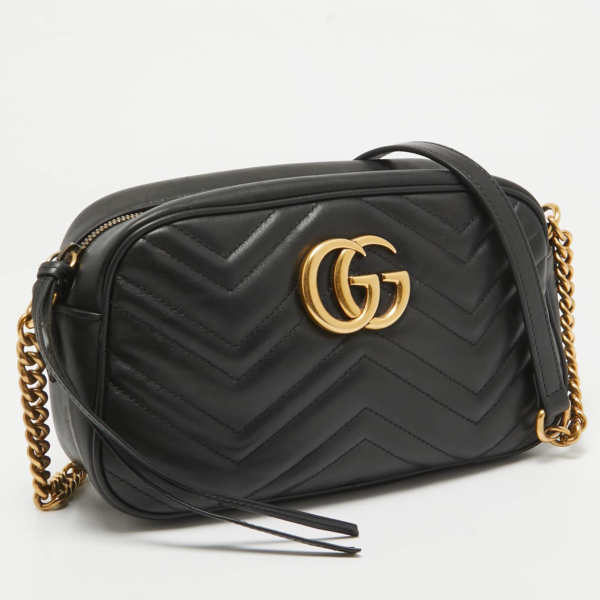Gucci Black Matelassé Leather Small GG Marmont Camera Shoulder Bag In Fair Condition In Dubai, Al Qouz 2