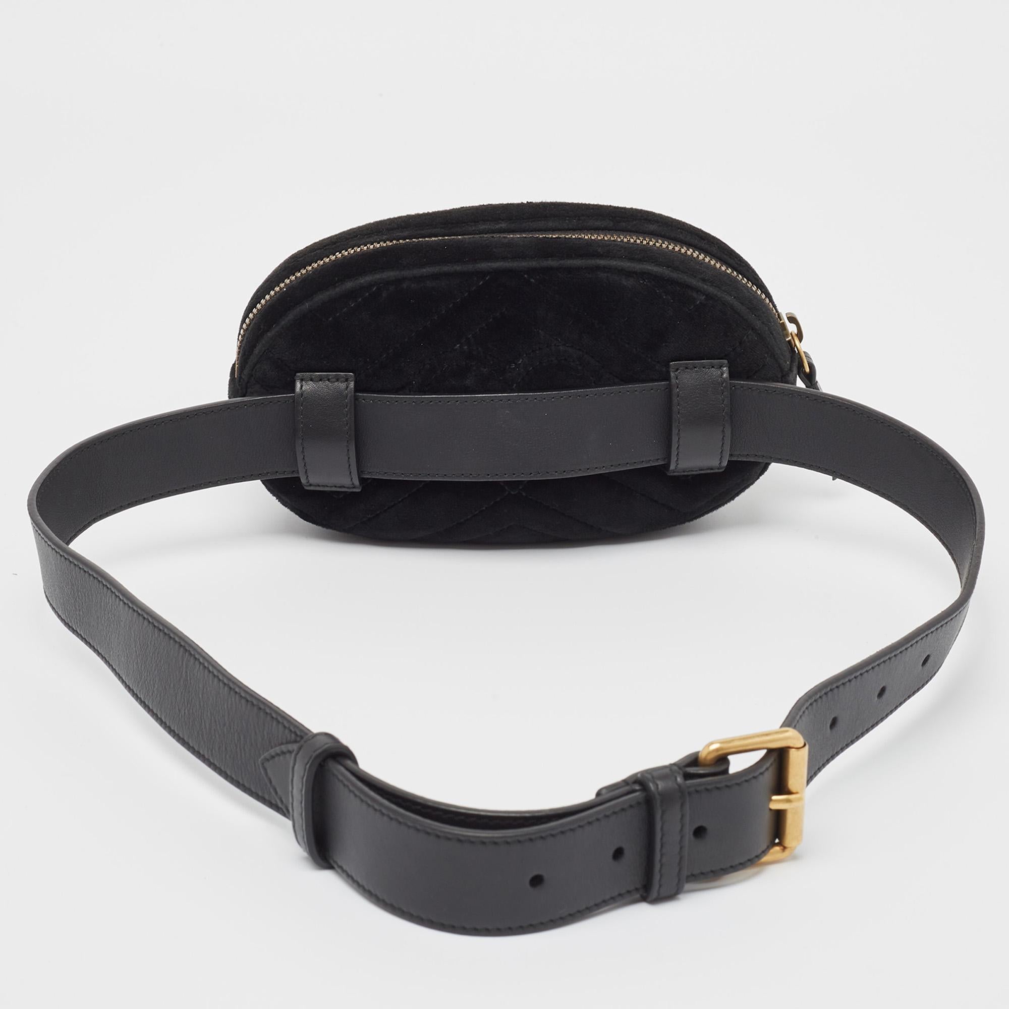 Chic and sophisticated, this Gucci GG Marmont belt bag has the power to elevate the simplest of outfits. Finely crafted from matelassé velvet & leather, it gets a luxe update with a double 'G' motif on the front.

Includes: Belt Strap