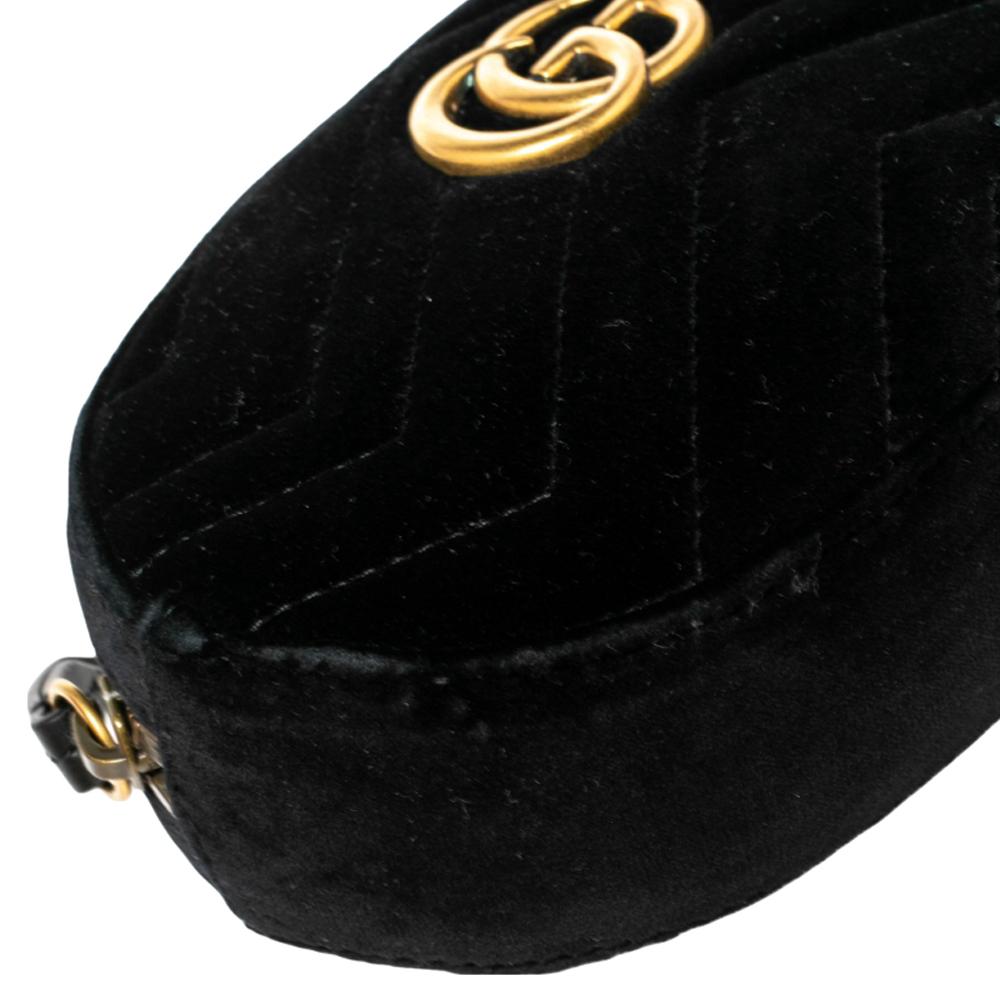 Gucci Black Matelasse Velvet GG Marmont Belt Bag In Good Condition In Dubai, Al Qouz 2