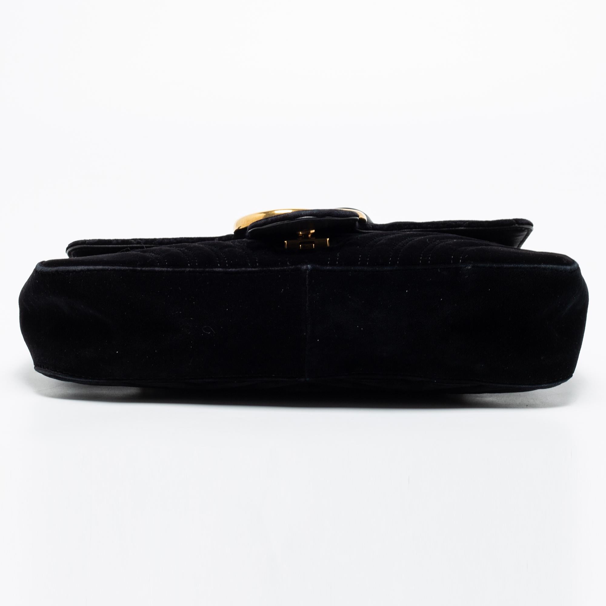 Women's Gucci Black Matelassé Velvet Medium GG Marmont Shoulder Bag