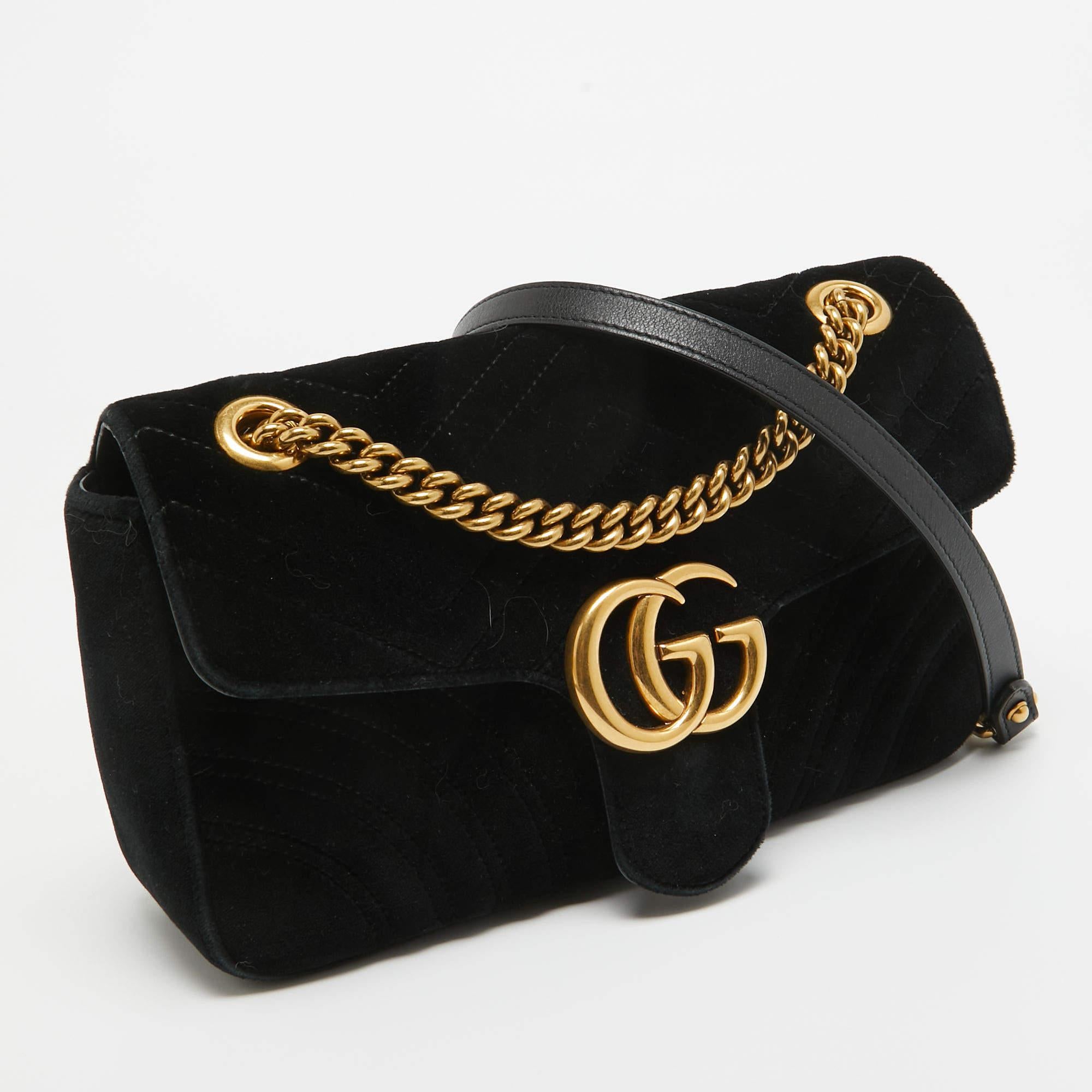 Gucci Black Matelassé Velvet Small GG Marmont Shoulder Bag In Good Condition In Dubai, Al Qouz 2