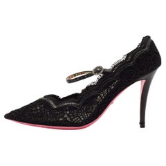 Gucci Black Mesh and Lace Virginia Mary Jane Pumps Size 38.5
