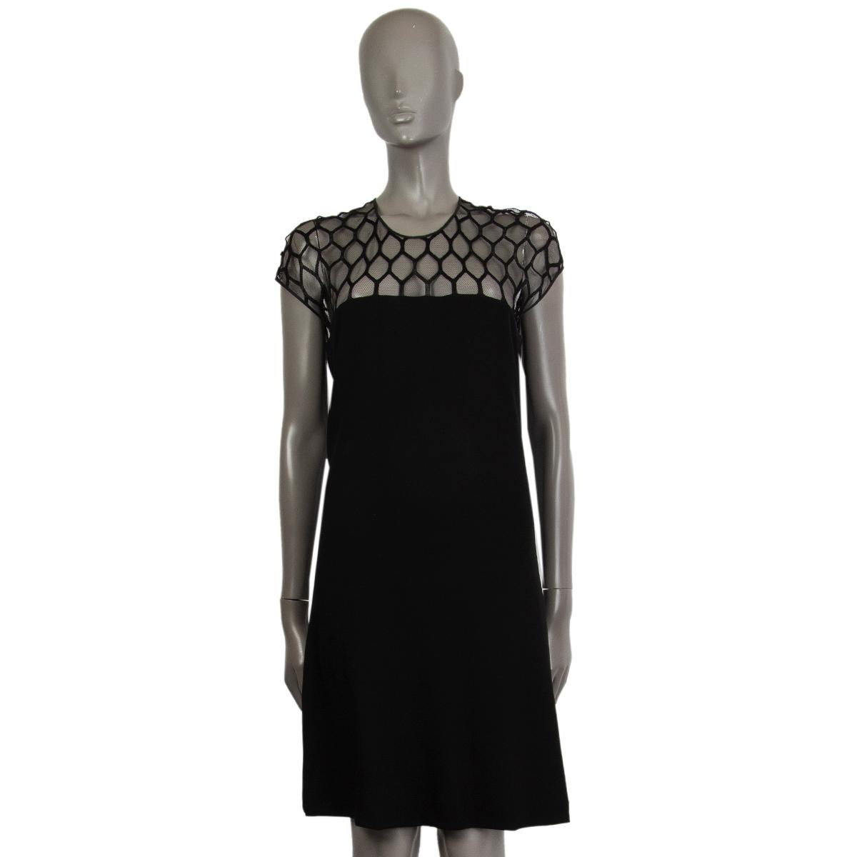 GUCCI - Robe de cocktail noire en dentelle noire L Excellent état - En vente à Zürich, CH