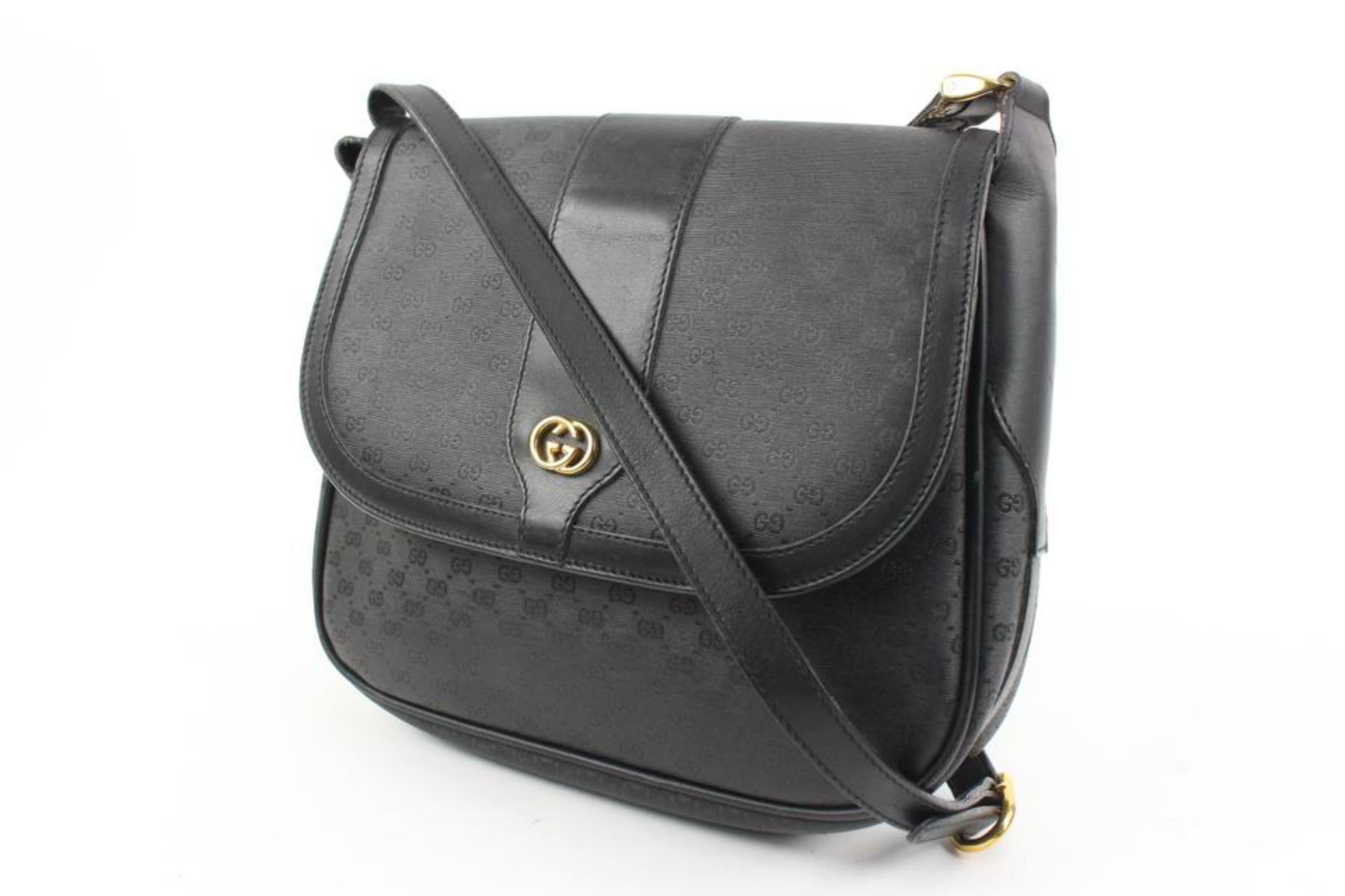 Gucci Black Micro GG Monogram Crossbody Flap Bag s210g52
Made In: Italy
Measurements: Length:  9.5