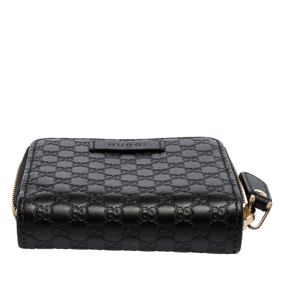 Gucci Black Microguccissima Leather Compact Wallet In Good Condition In Dubai, Al Qouz 2