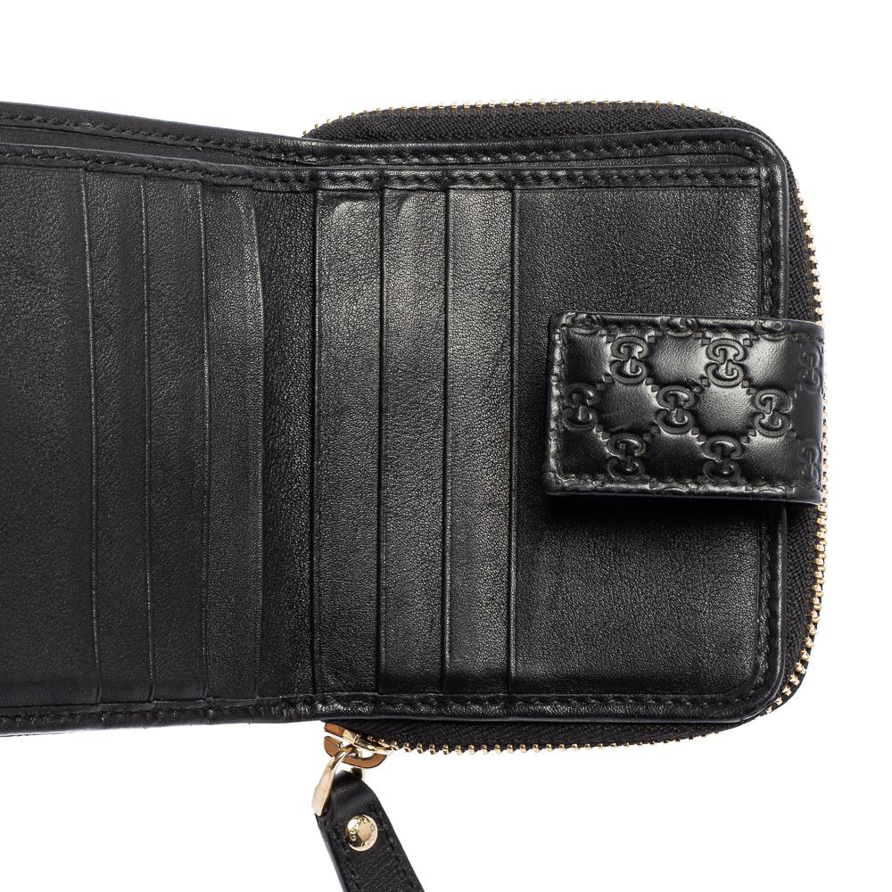Women's Gucci Black Microguccissima Leather Compact Wallet