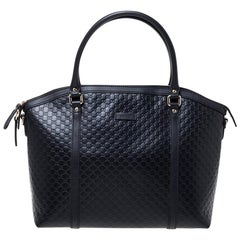 Gucci Schwarz Microguccissima Leder große Kuppel Satchel