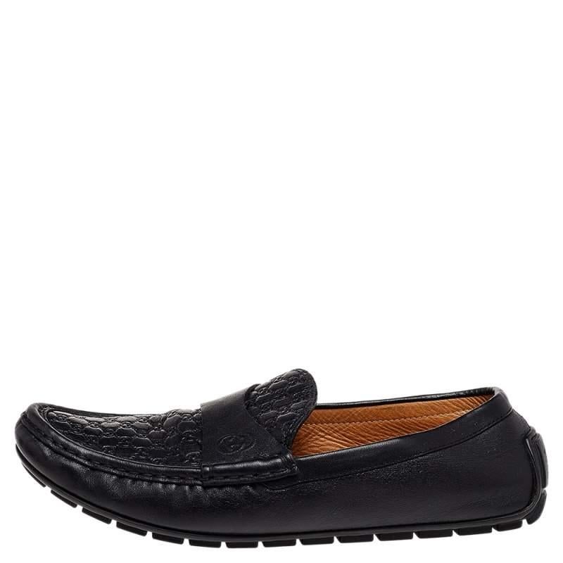Gucci Black Microguccissima Leather Slip On Loafers Size 37.5 In Good Condition For Sale In Dubai, Al Qouz 2