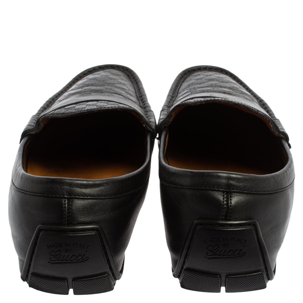 Gucci Black Microguccissima Leather Slip On Loafers Size 44 In Good Condition In Dubai, Al Qouz 2