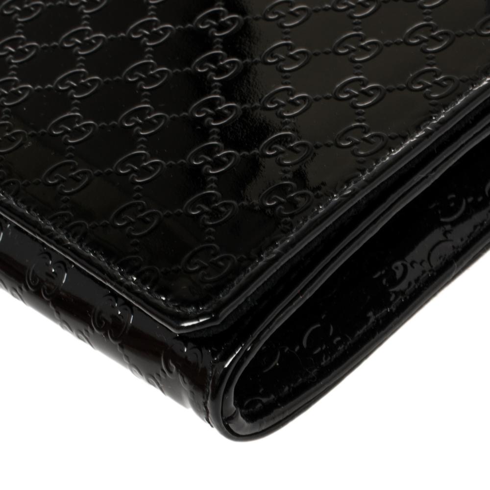Schwarze Microguccissima Broadway-Clutch aus Lackleder von Gucci 5