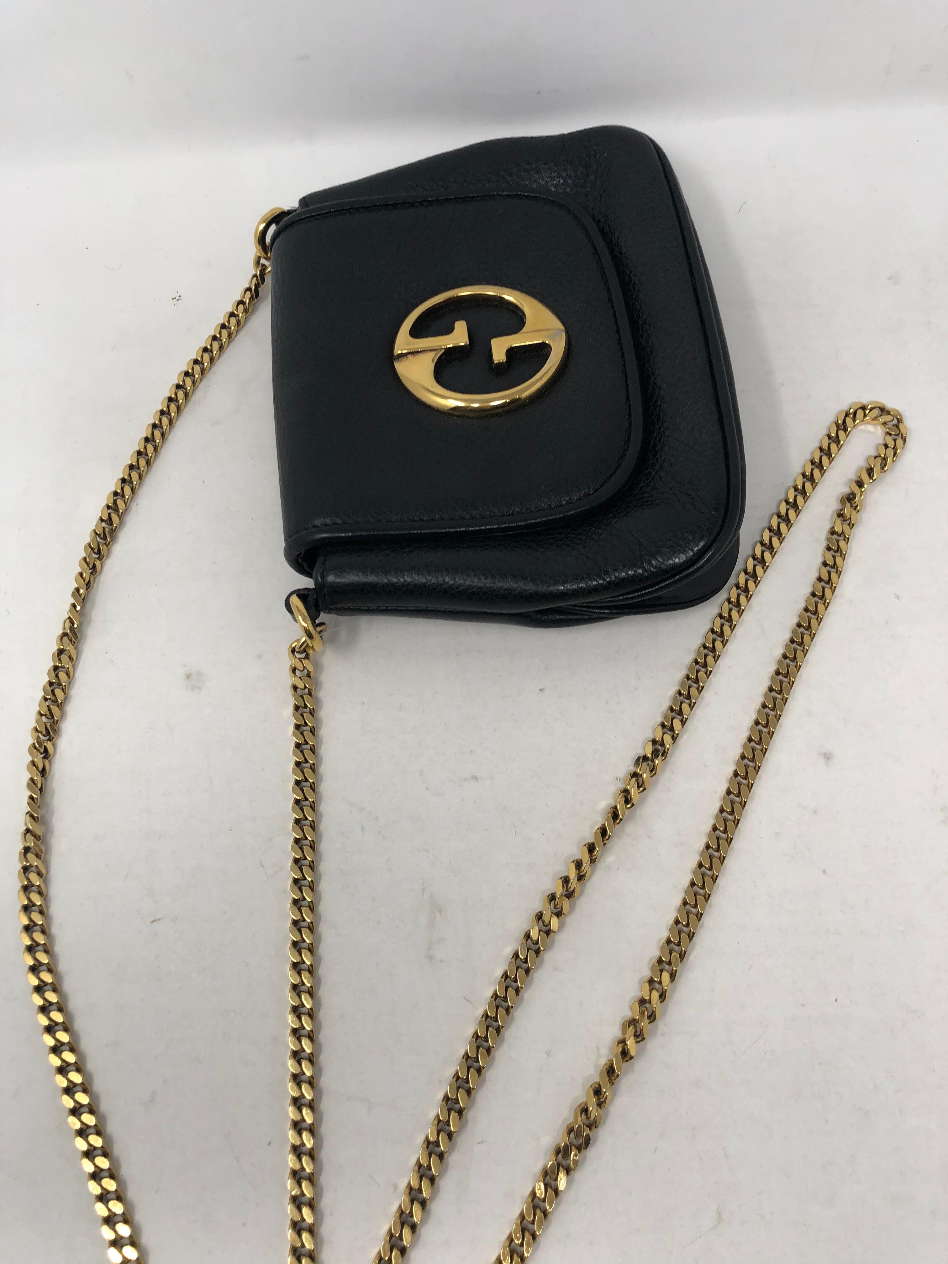 Gucci Black Mini Crossbody Bag  In Excellent Condition In Athens, GA