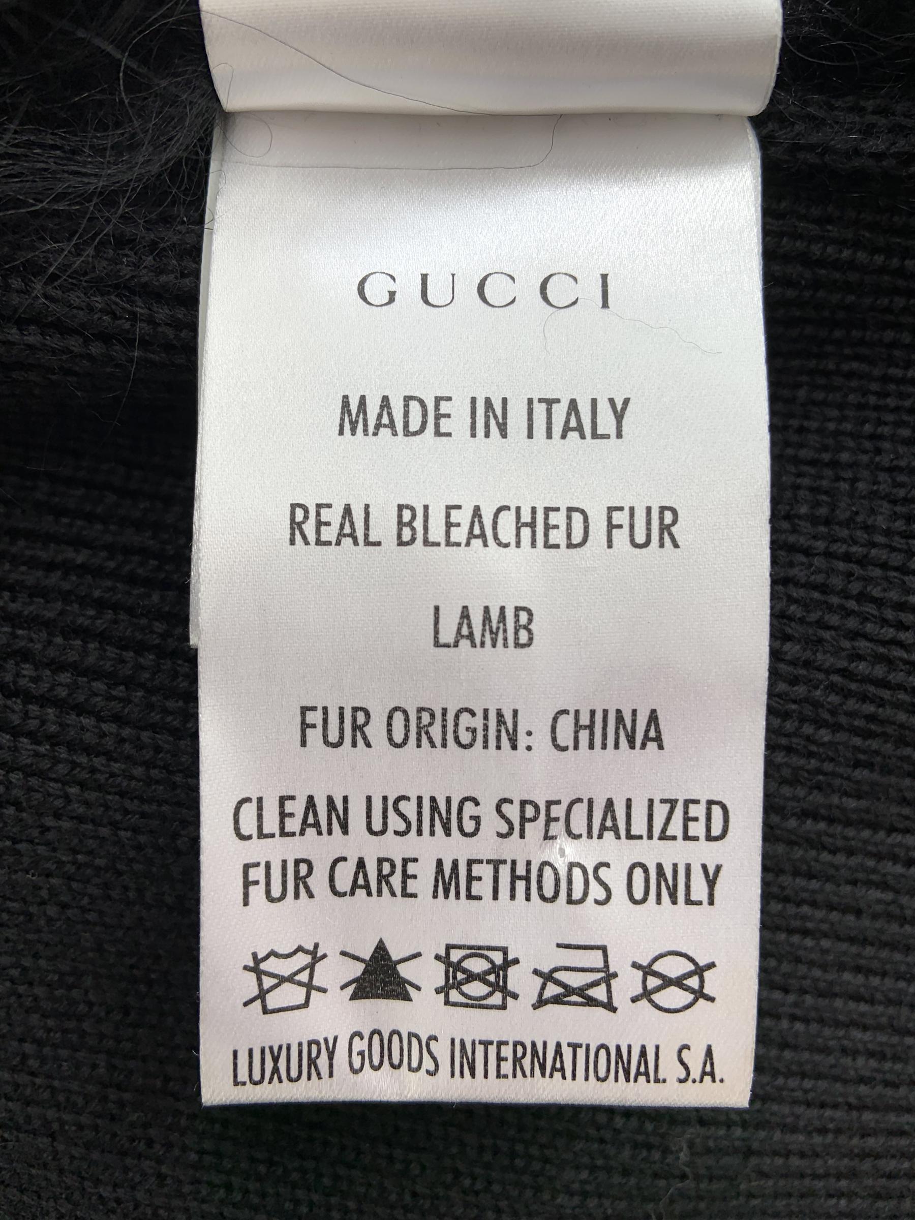 Gucci Black Mongolian Lamb-Fur Wool Vest Jacket with Collar Italian size 44 US 8 For Sale 4