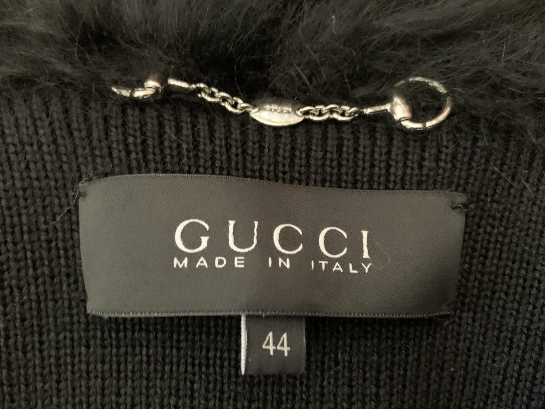 Gucci Black Mongolian Lamb-Fur Wool Vest Jacket with Collar Italian size 44 US 8 For Sale 5