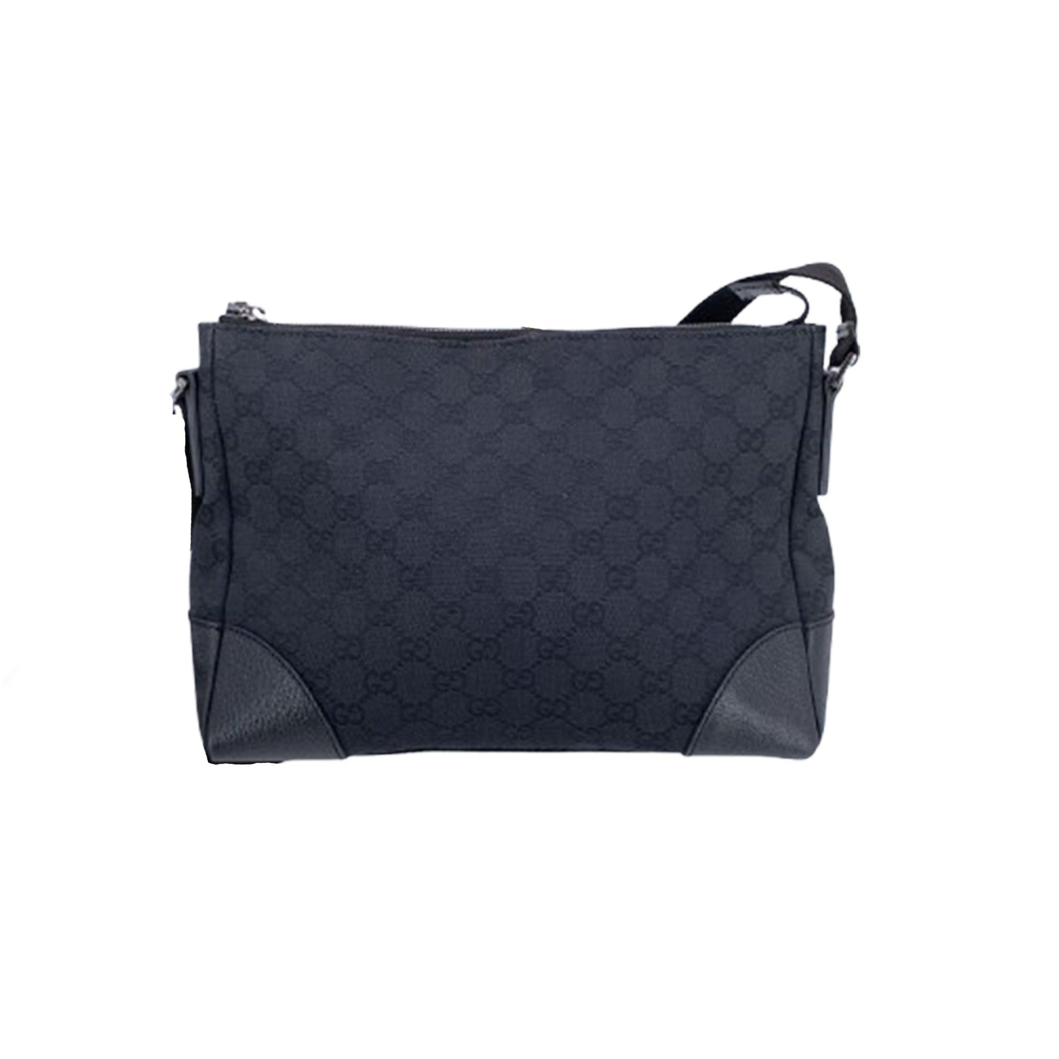 Noir Gucci Black Monogram Canvas Crossbody Shoulder Bag en vente