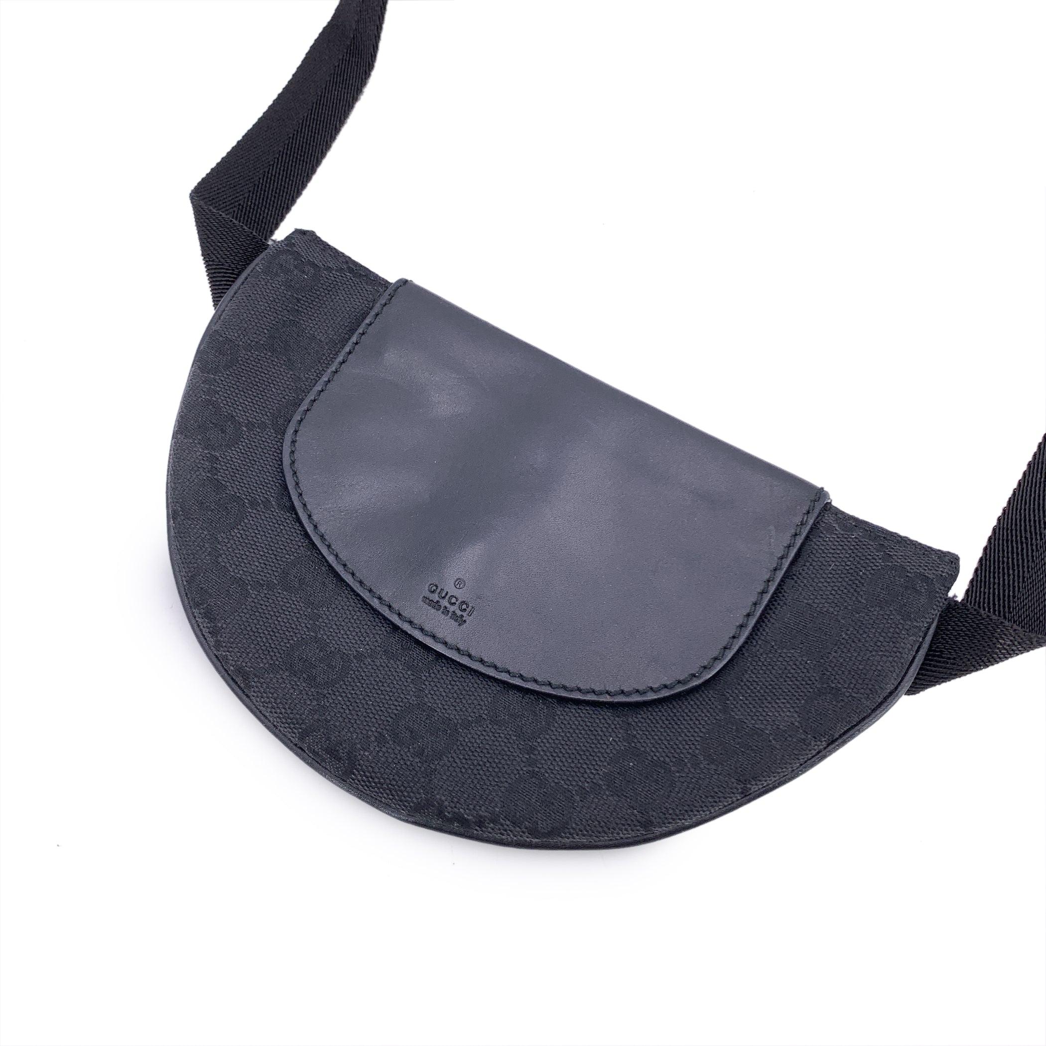 Noir Sac de ceinture en toile demi-lune avec monogramme, noir, Gucci en vente