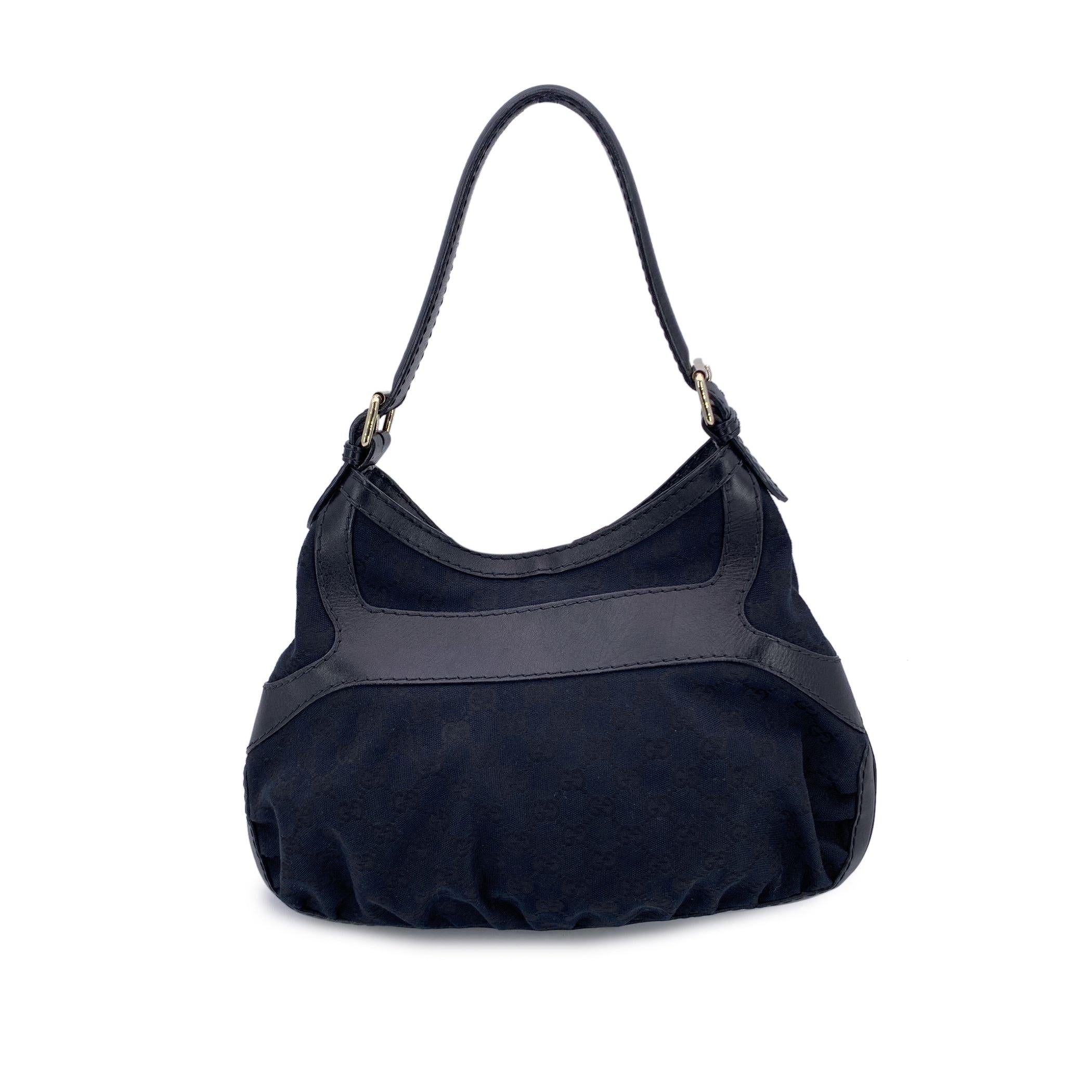 Gucci Black Monogram Canvas Queen Hobo Shoulder Bag In Good Condition For Sale In Rome, Rome