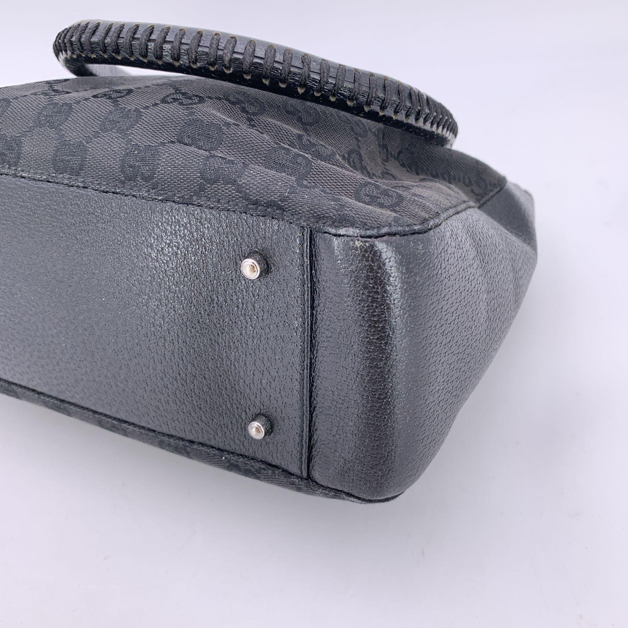 Gucci Borsa a tracolla Tote in tela Monogram nera in vendita 4