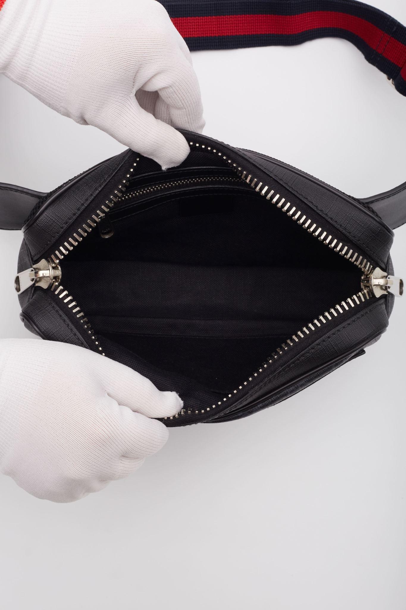 Gucci Black Monogram GG Supreme Web Belt Bag For Sale 4