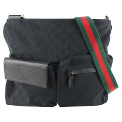 Gucci - Messenger à double poche de taille moyenne avec monogramme GG Web noir 56gk77s