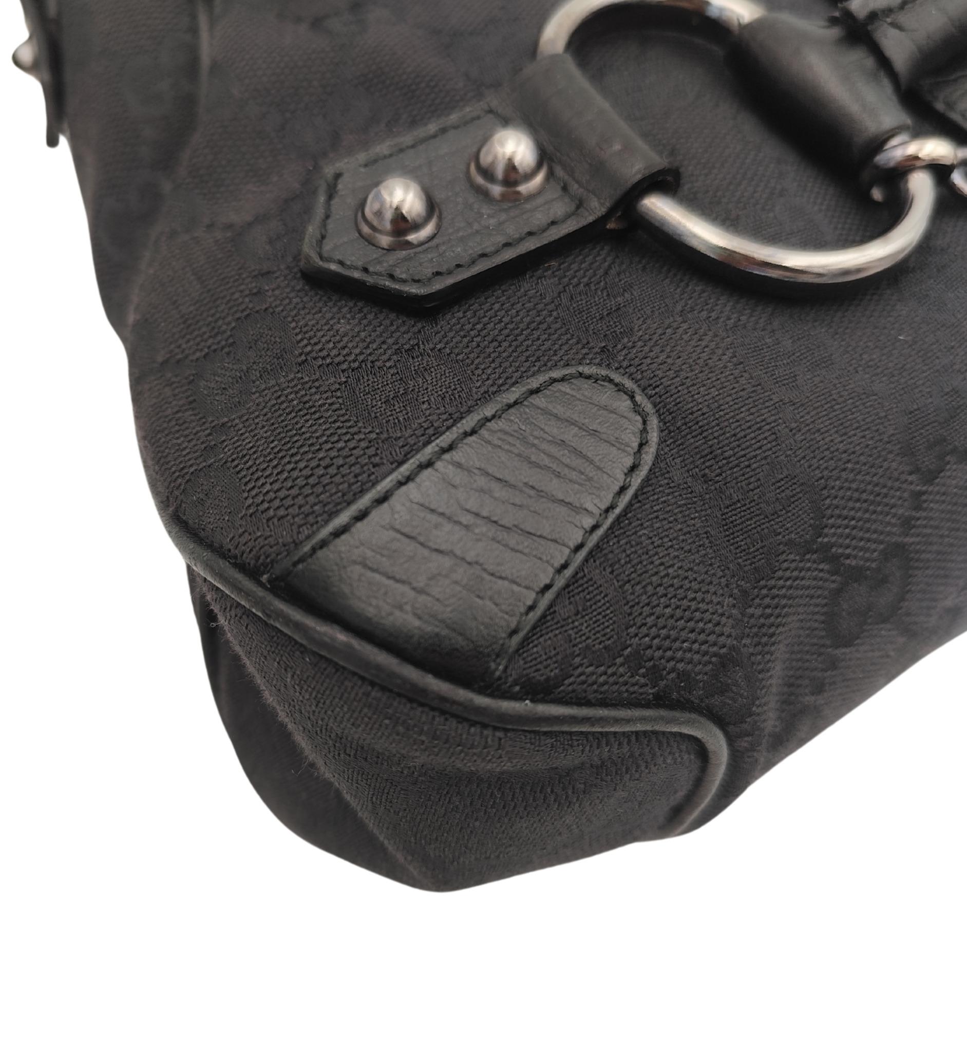 Gucci black monogram horsebit chain shoulder bag For Sale 6
