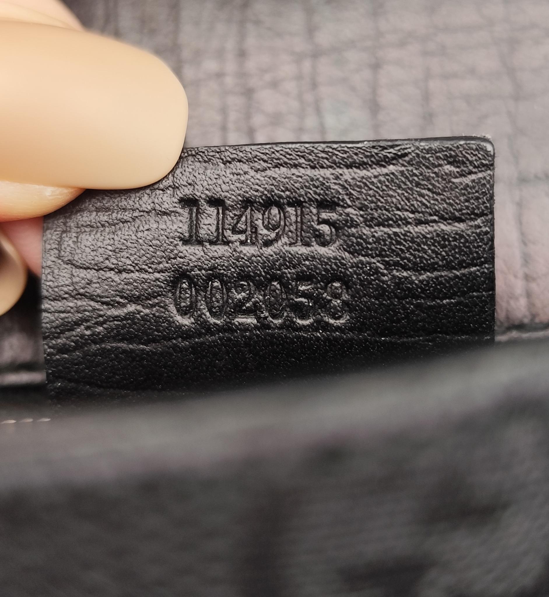 Gucci black monogram horsebit chain shoulder bag For Sale 12