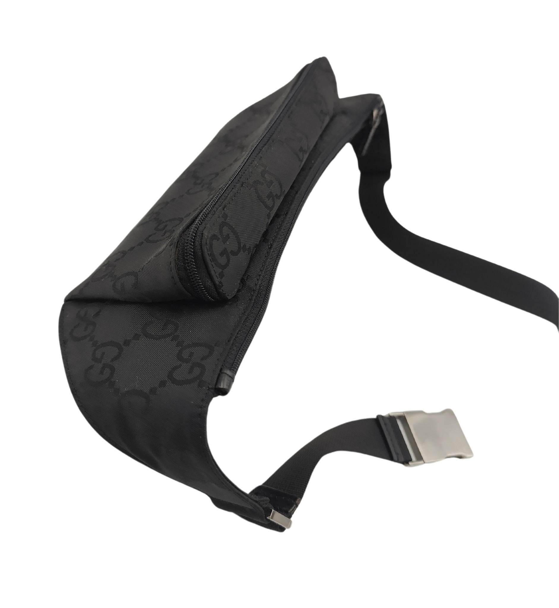 Gucci black monogram nylon belt bag For Sale 1