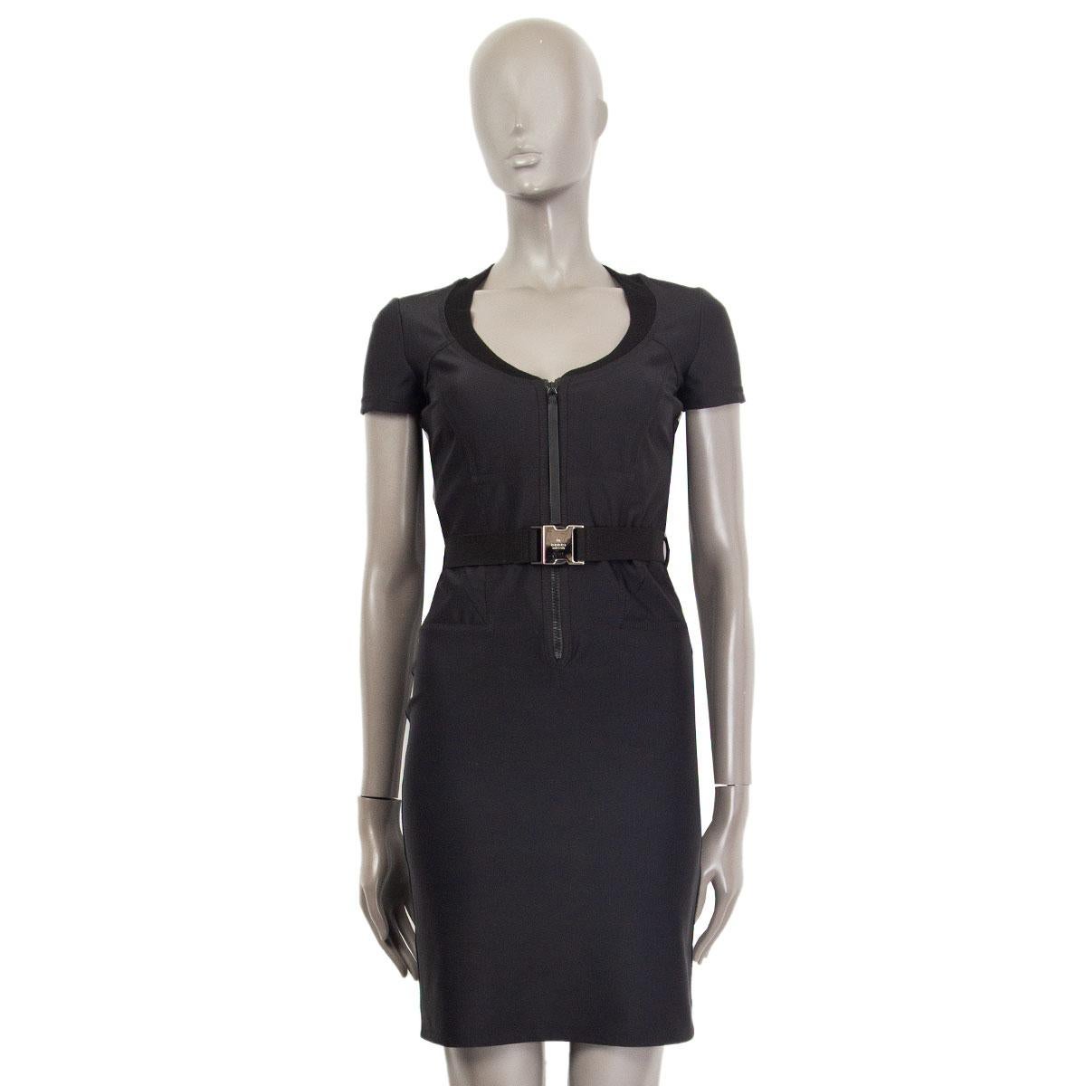 100% authentic Gucci neoprene sheath dress in black missing tag (probably viscose). With a close fit, detailed seams, ribbed neckline, short sleeves and a waist-belt. Closes with a zipper in the front. Has been worn and is in excellent
