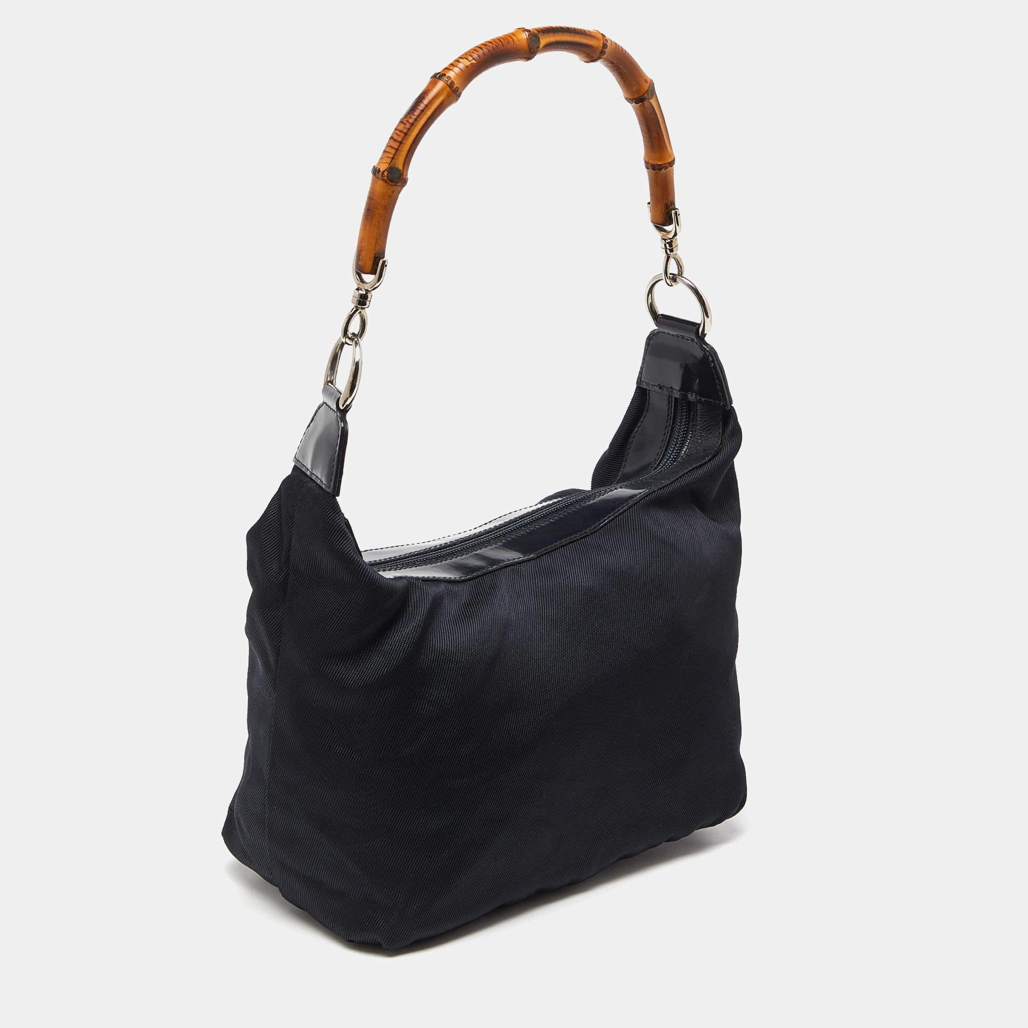 Gucci Black Nylon and Patent Leather Bamboo Handle Bag In Good Condition In Dubai, Al Qouz 2