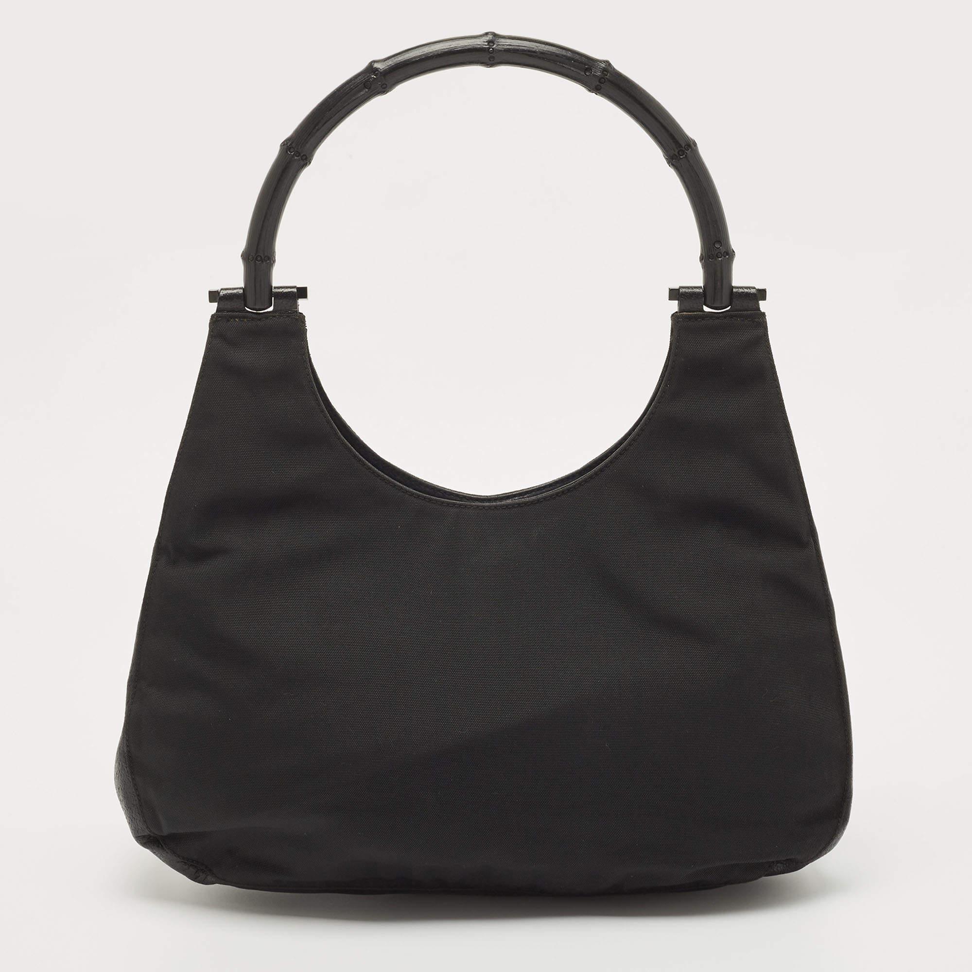 Stylish handbags never fail to make a fashionable impression. Make this designer hobo yours by pairing it with your sophisticated workwear as well as chic casual looks.

