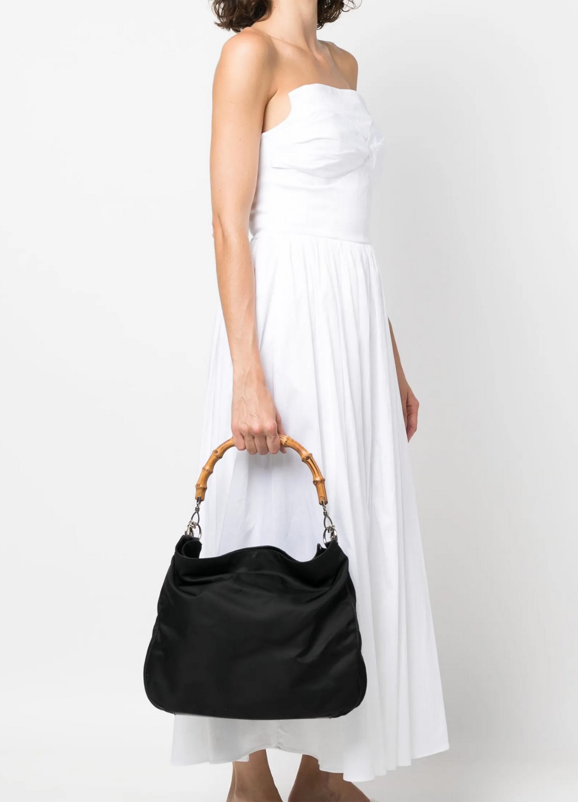 Noir Sac à main Gucci en nylon noir et bambou en vente