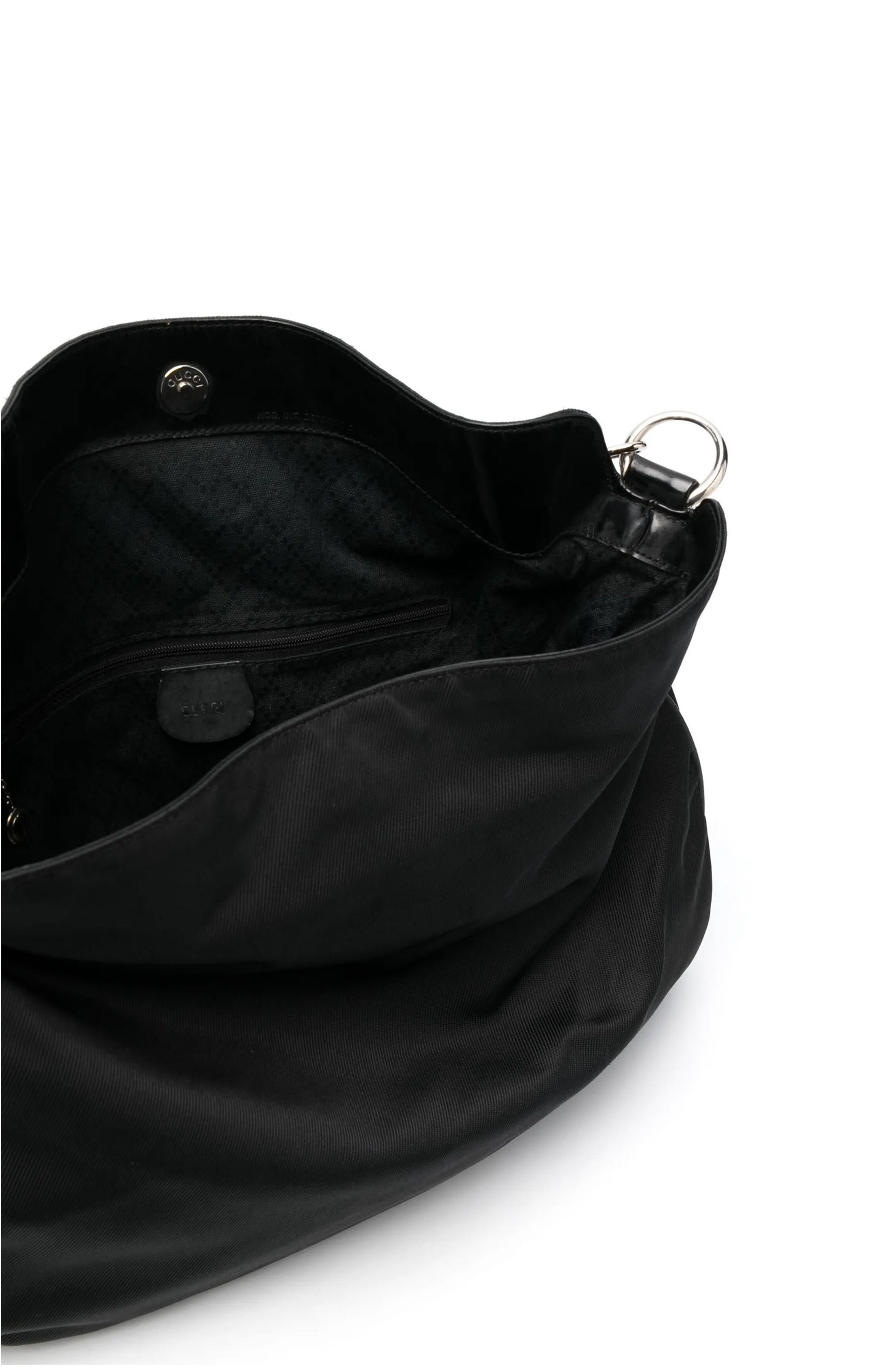 Sac à main Gucci en nylon noir et bambou en vente 1